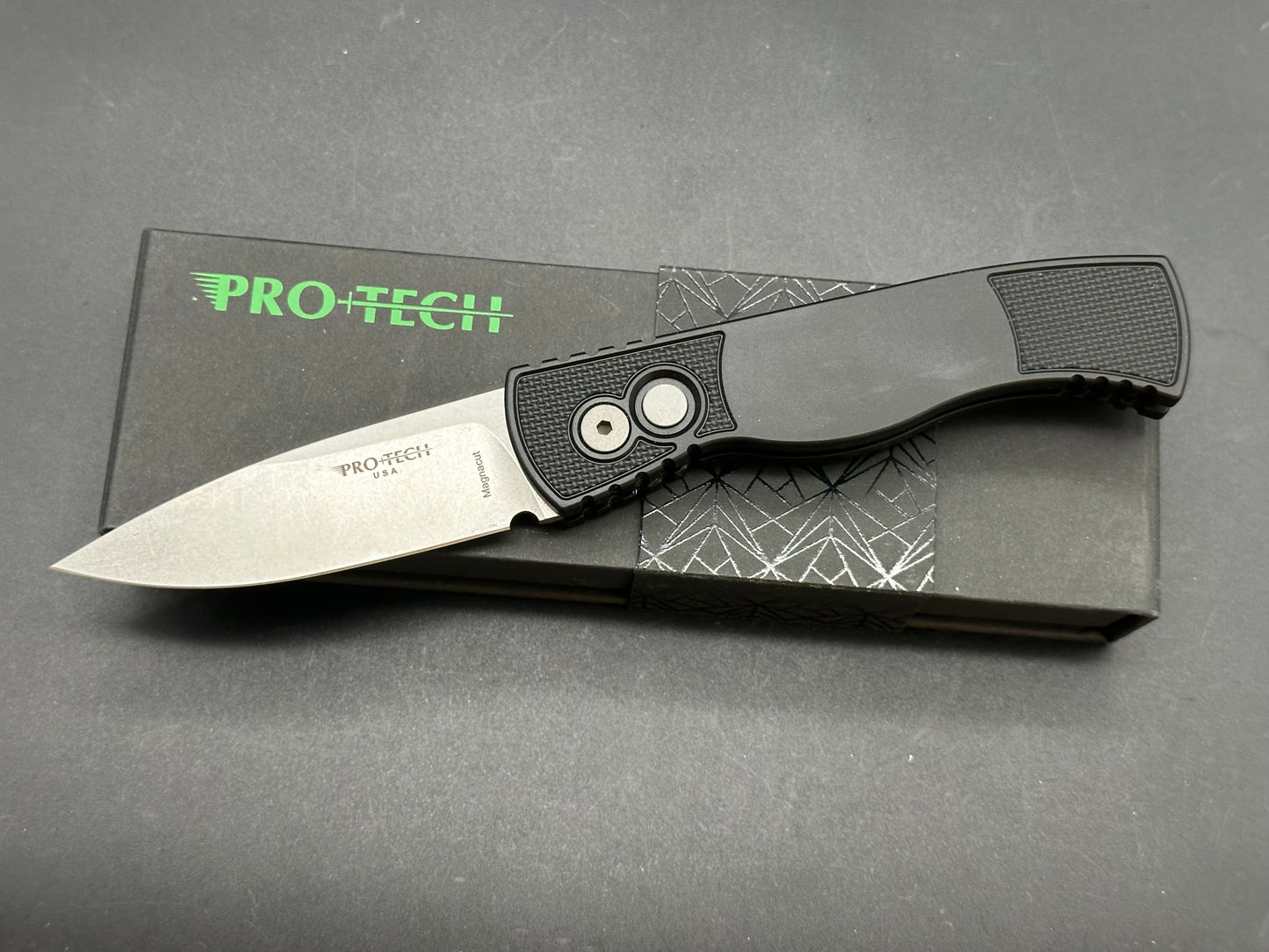 ProTech Tactical Response 2 MagnaCut Automatic Knife