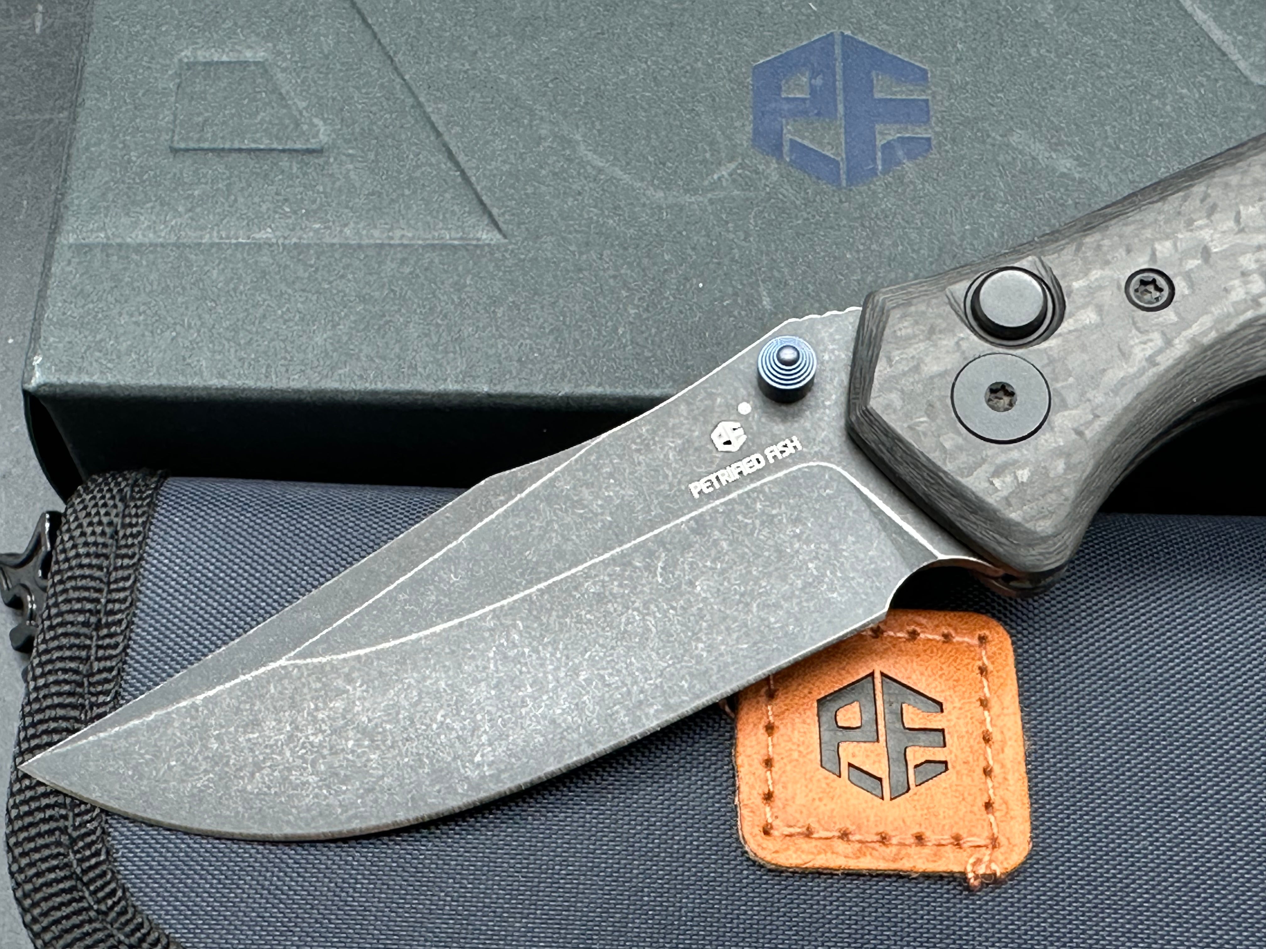 Petrified Fish Guppy CF scales w/N690 blade