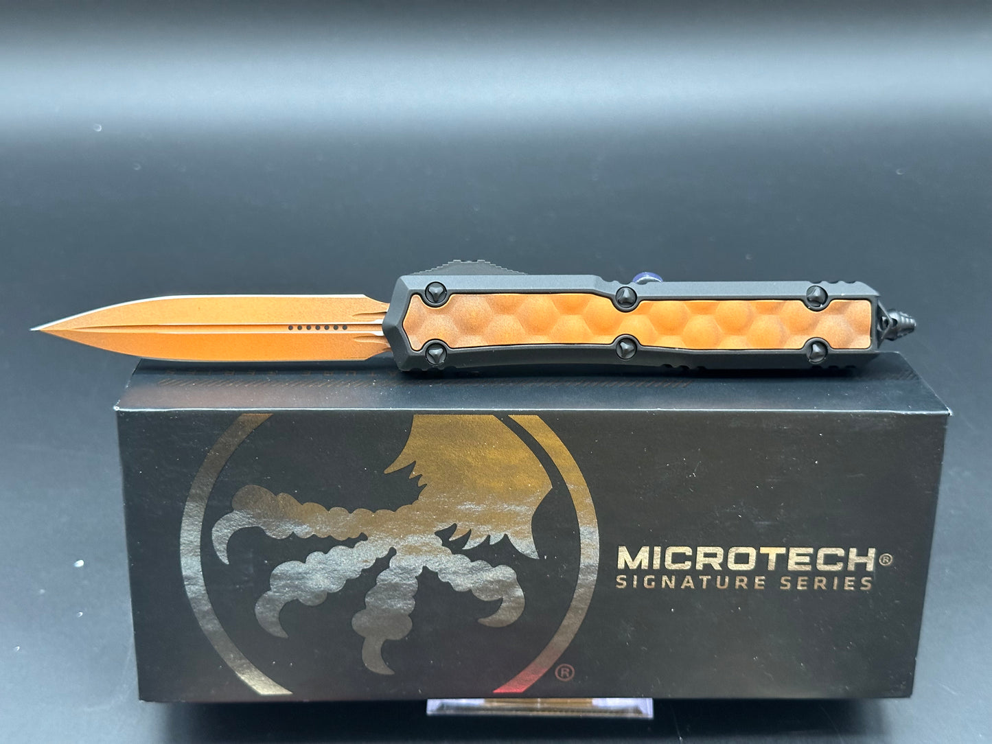 Microtech Makora D/E Auto OTF Weathered Orange Bubble Inlay Black