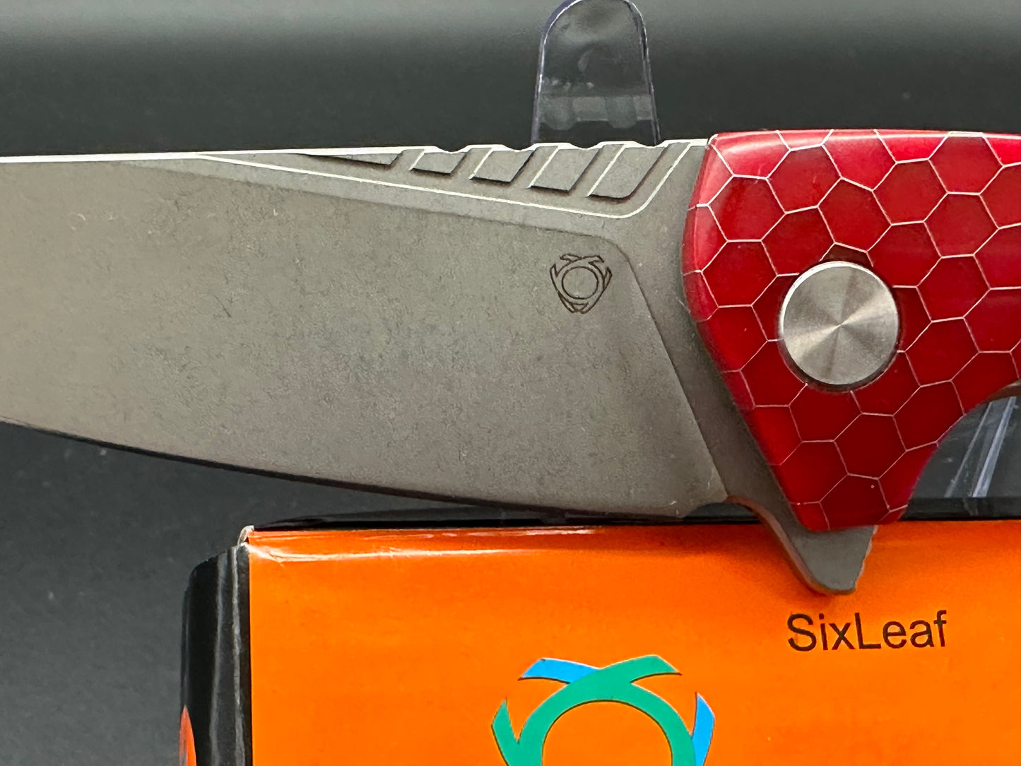 SIXLEAF FOLDING KNIFE RED RESIN HANDLE D2 PLAIN EDGE SL-08-RED