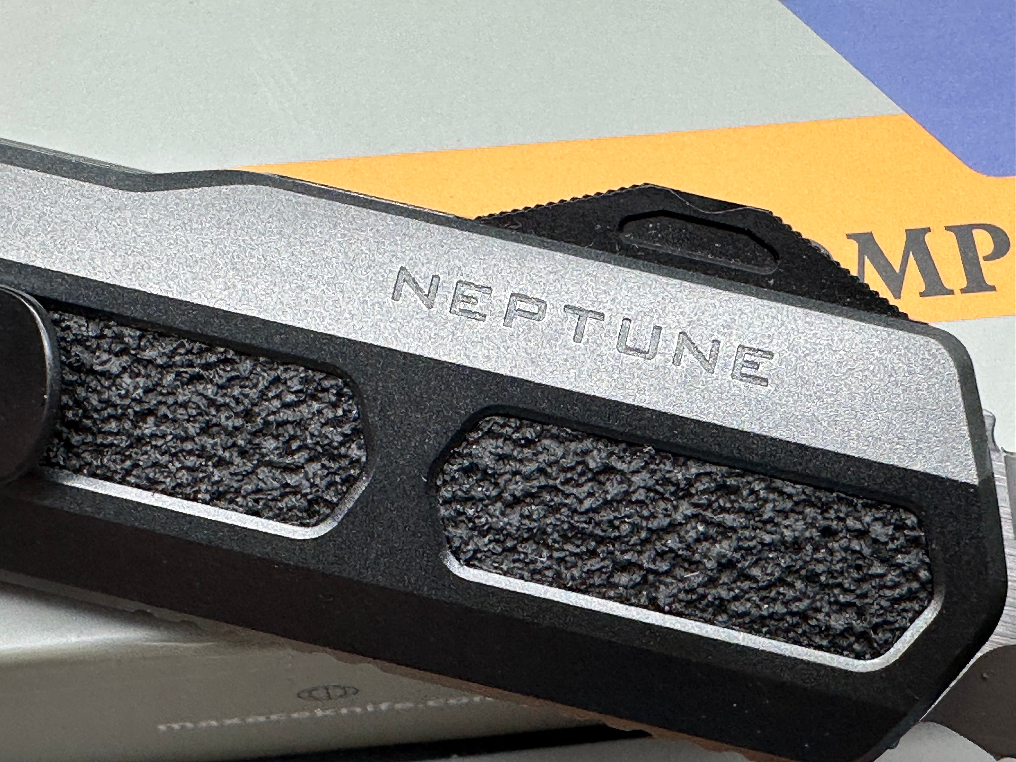 Maxace Neptune D/E serrated