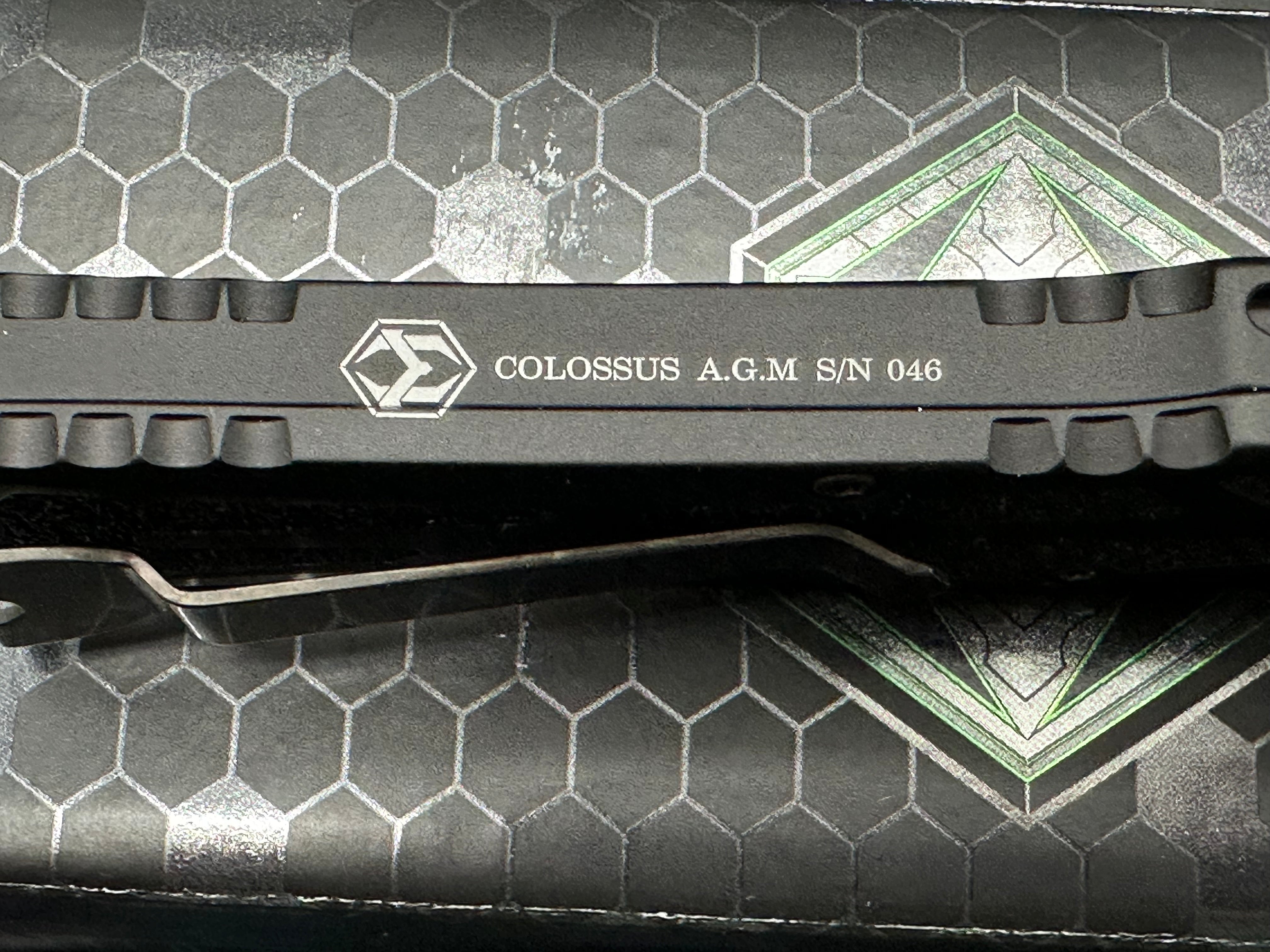 Heretic Colossus Fat Carbon Snakeskin Button DLC Blade and Hardware Elmax Blade