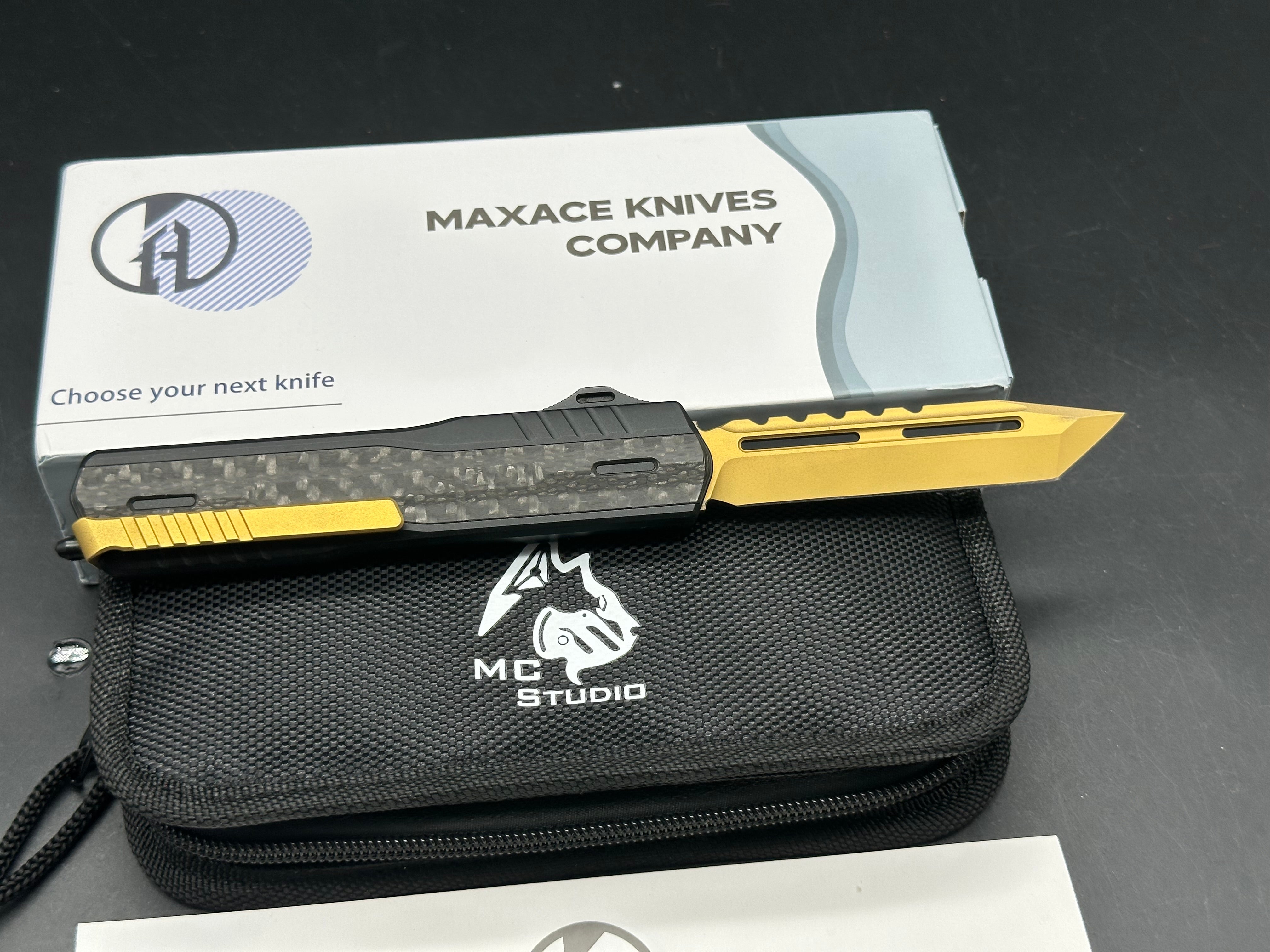 Maxace Medusa Carbon Fiber / Magnacut Tanto / custom gold PVD