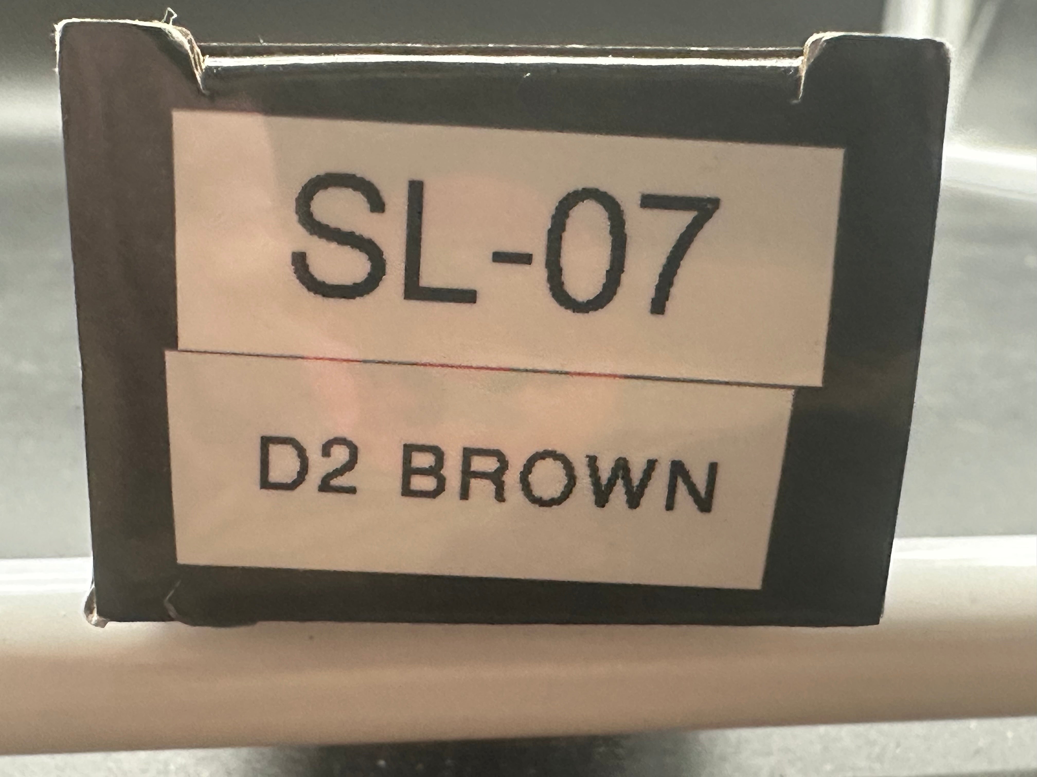 Sixleaf SL-07  slip joint, brown micarta scales, D2 blade