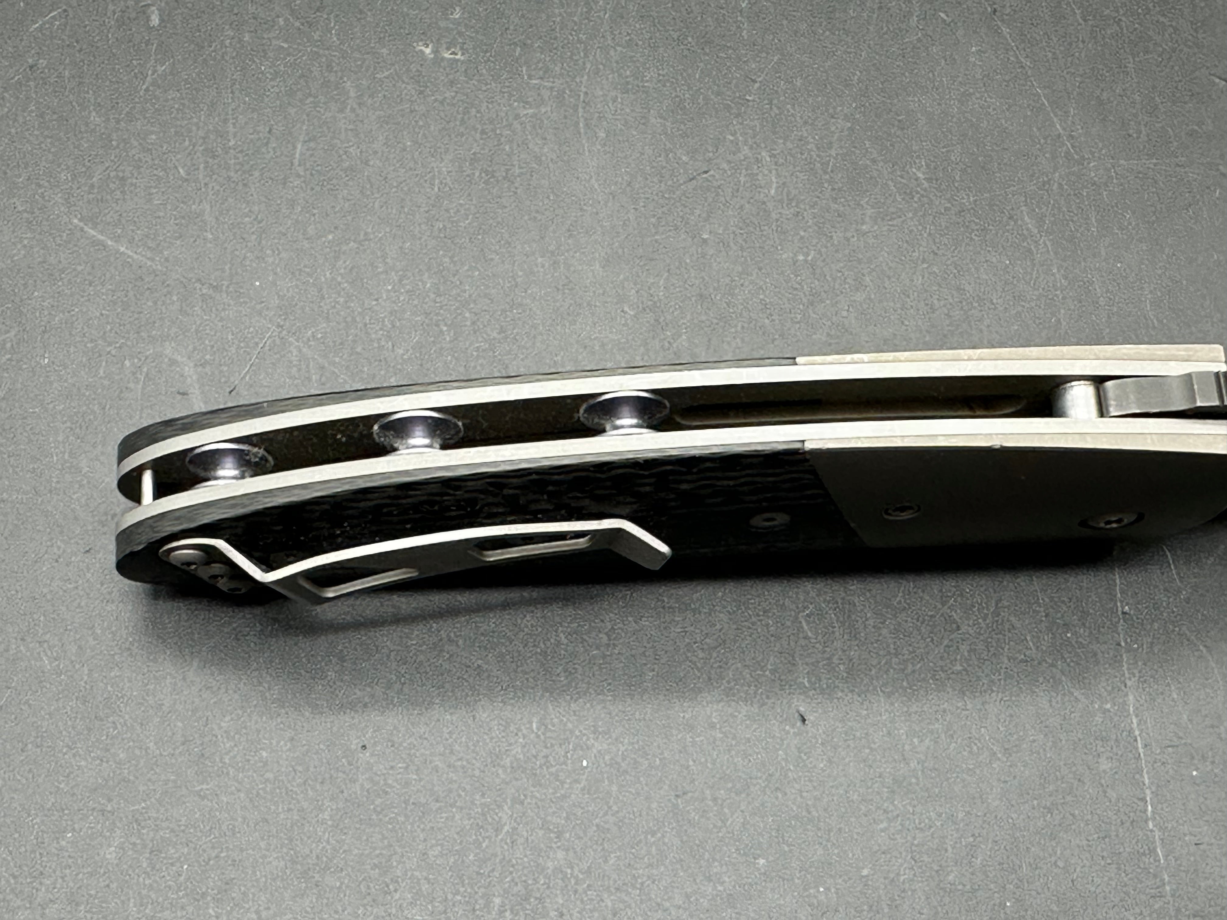 Microtech Lightfoot Manual Action LCC won the Collaboration Award at the 2000 Blade Show