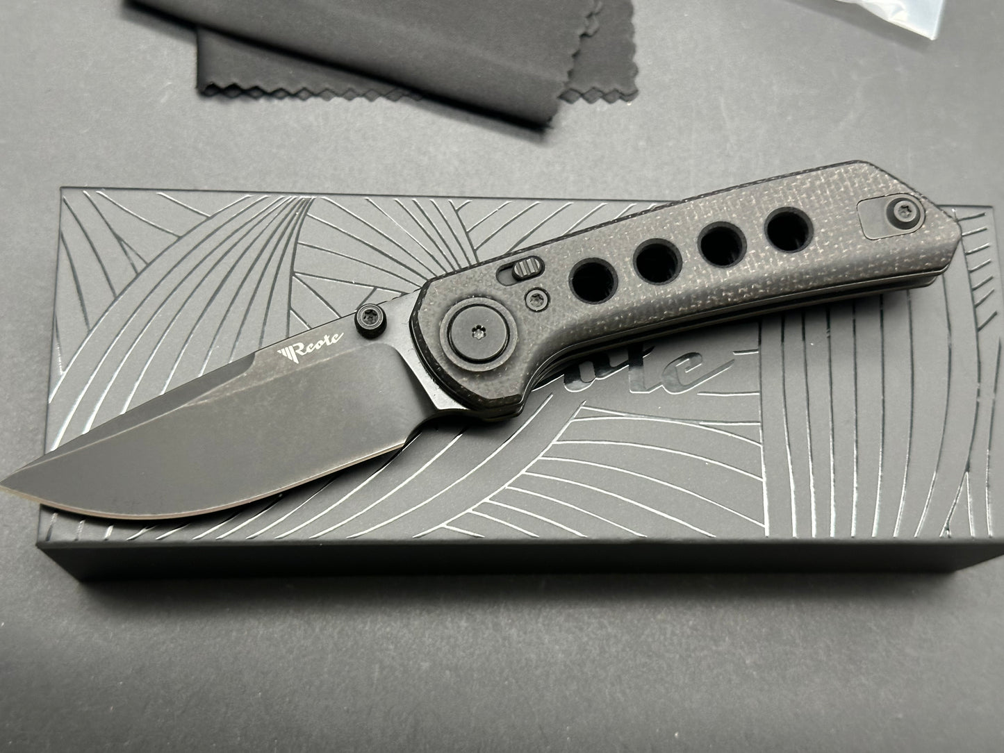 Reate PL-XT Drop Point Pivot Lock Knife Black Micarta/G-10