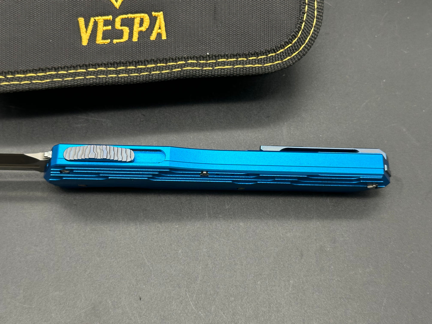 VESPA Cypher Auto/OTF 3.78" M390 blade Blue Aluminum handle