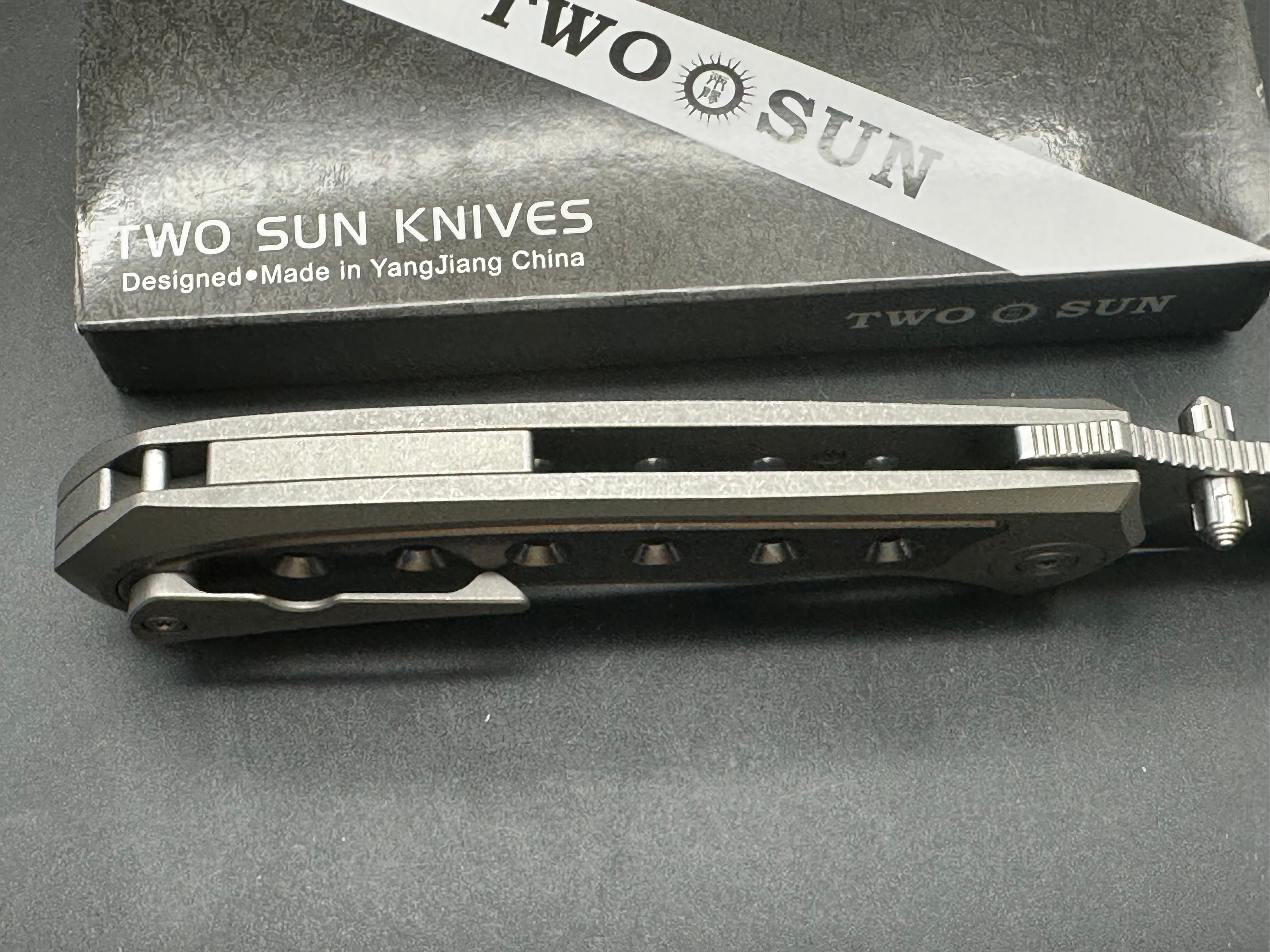 TwoSun TS400  Wong design, liner lock, titanium scales with anodized titanium inserts, D2 blade