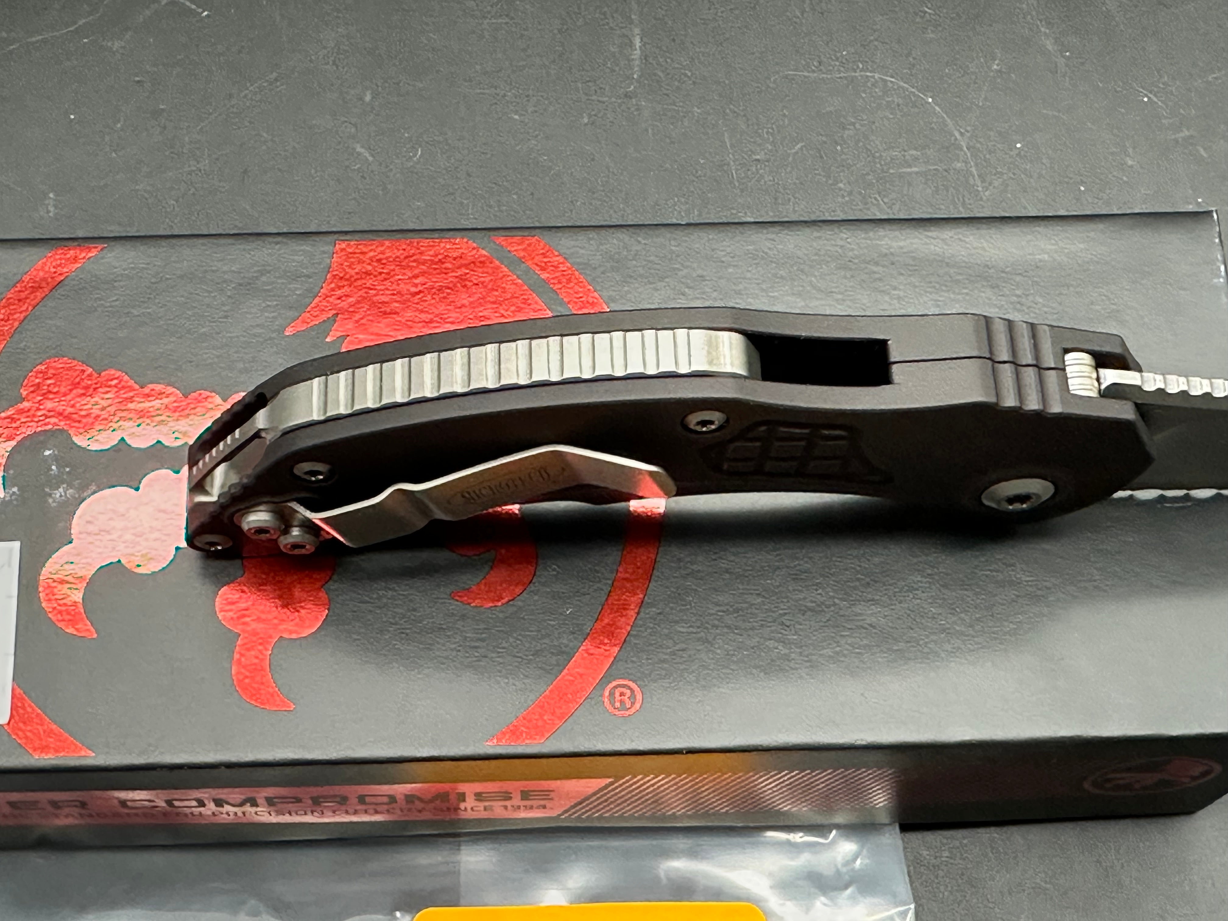 Microtech M/T Brachial 268A-12