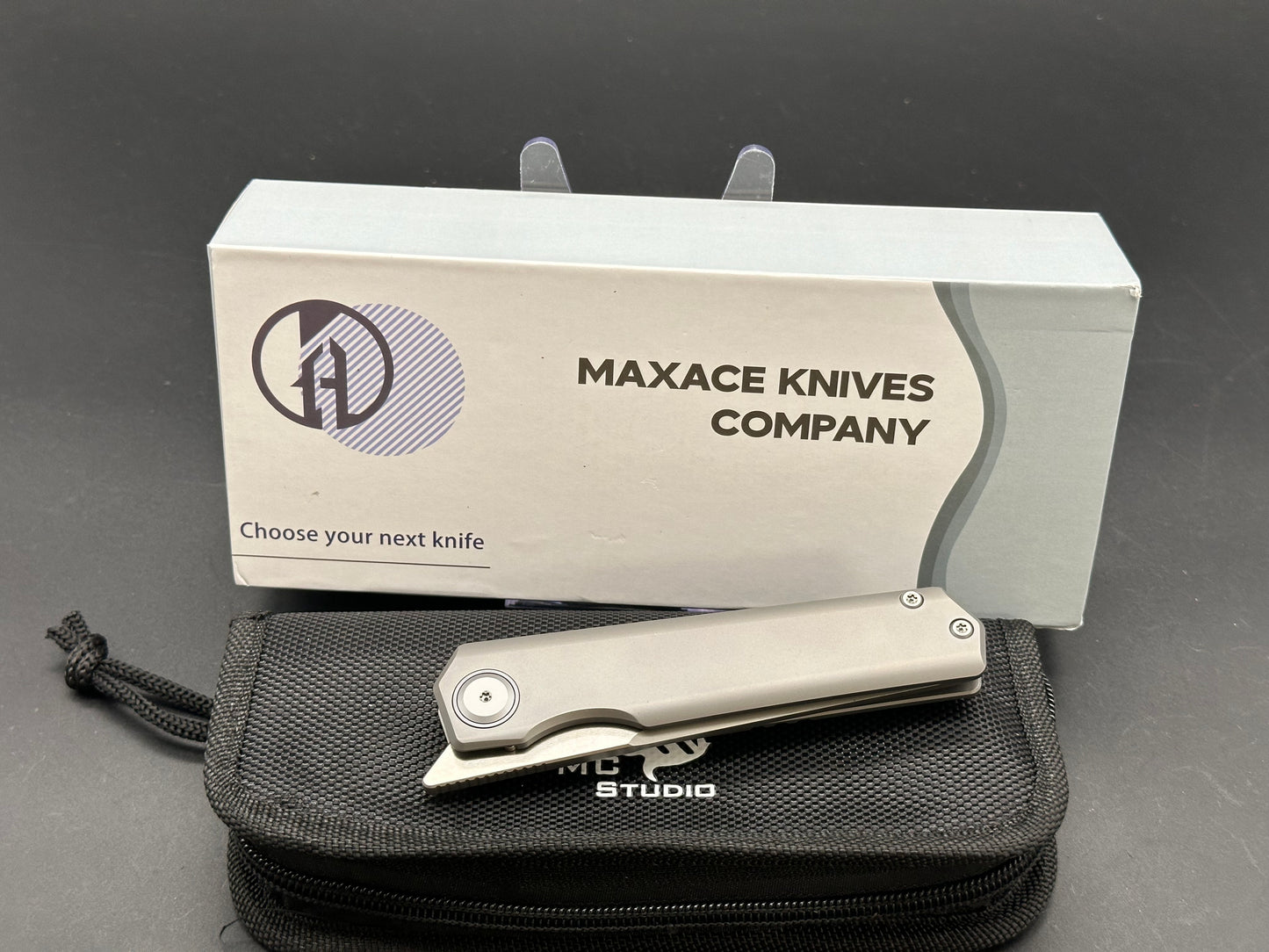 Maxace - Raccoon Dog/Grey Ti Handle/Tanto/