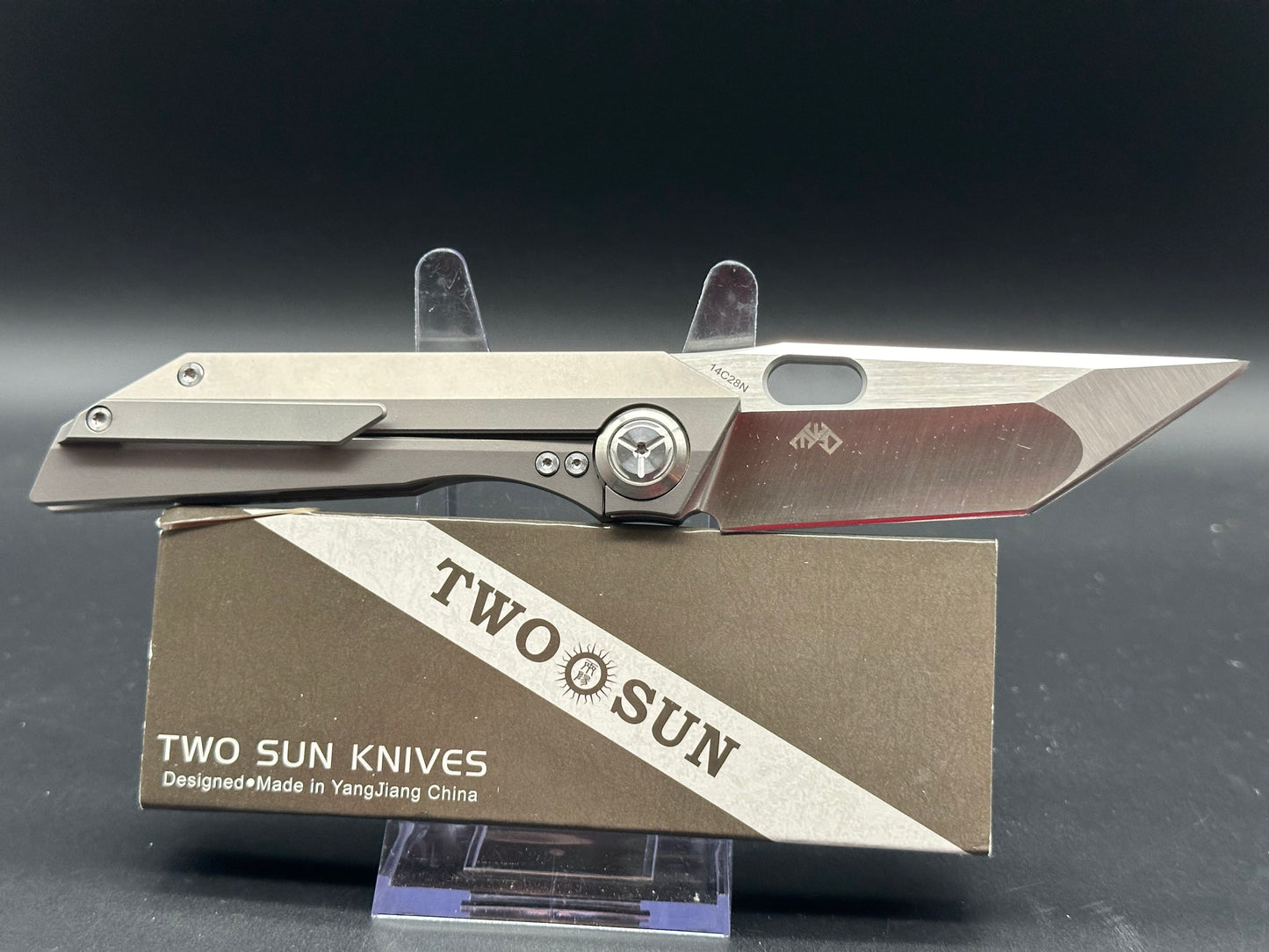 TWOSUN FOLDING KNIFE GRAY TITANIUM HANDLE 14C28N PLAIN EDGE TS300