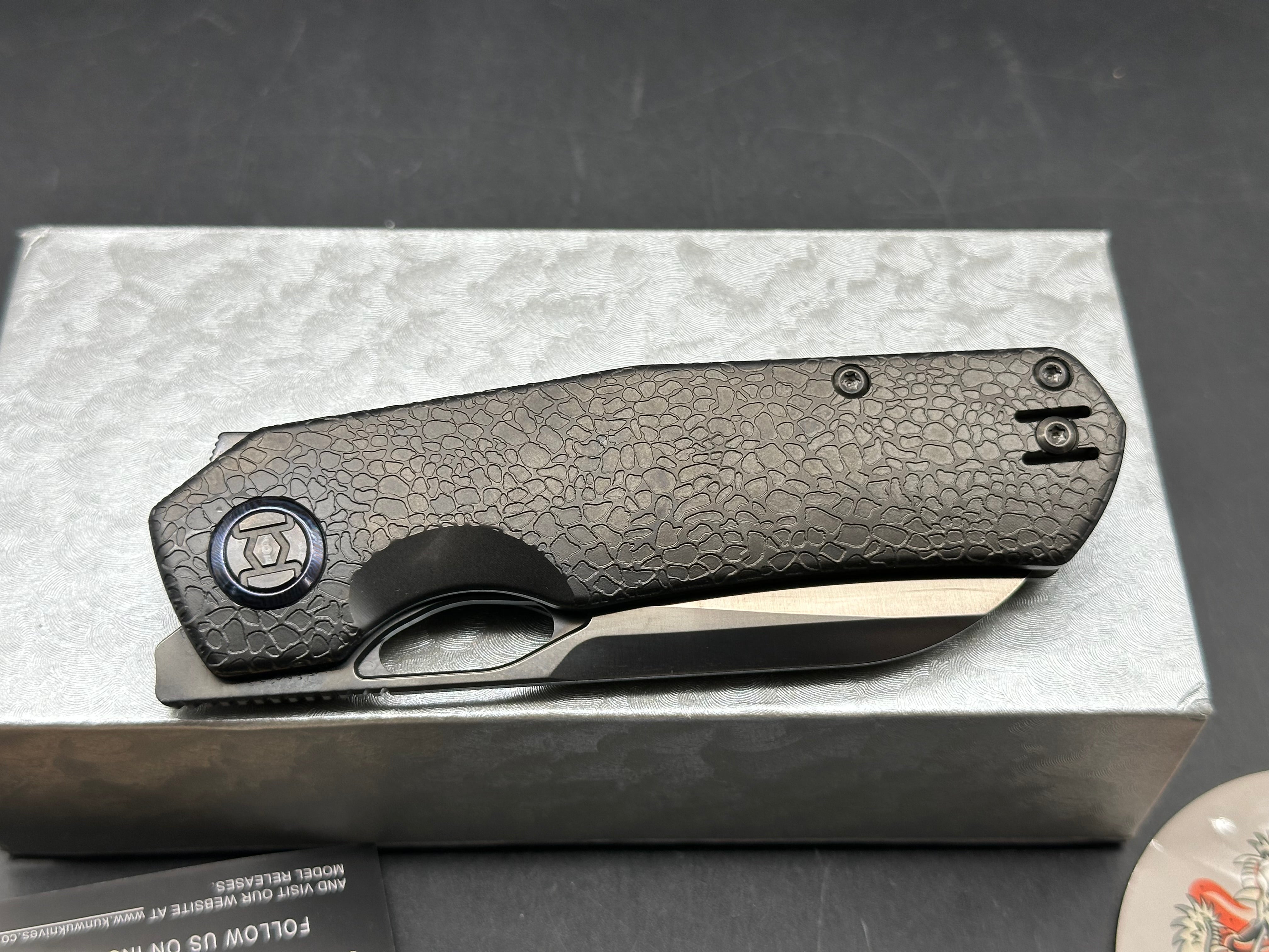 Kunwu S-Tao II with Timascus clip black honeydew w/DLC