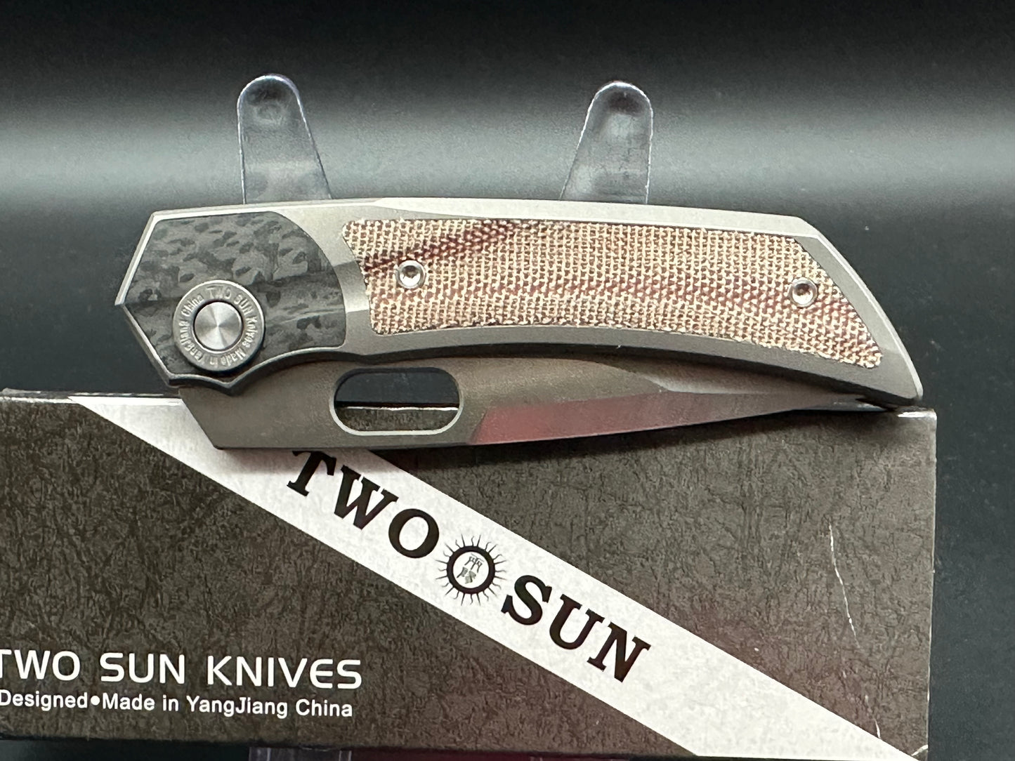 TWOSUN TS142-M390 Integral BROWN MICARTA/CARBON FIBER HANDLE M390 PLAIN EDGE