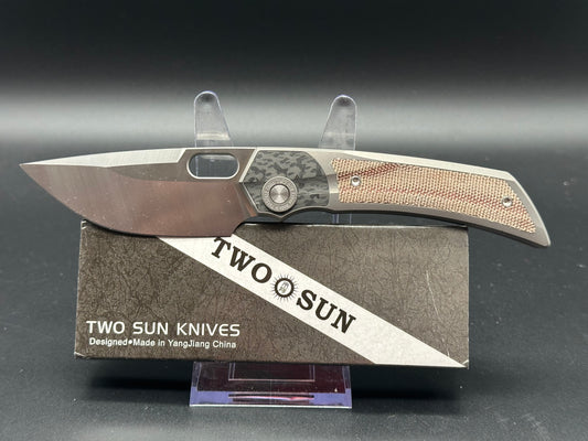 TWOSUN TS142-M390 Integral BROWN MICARTA/CARBON FIBER HANDLE M390 PLAIN EDGE