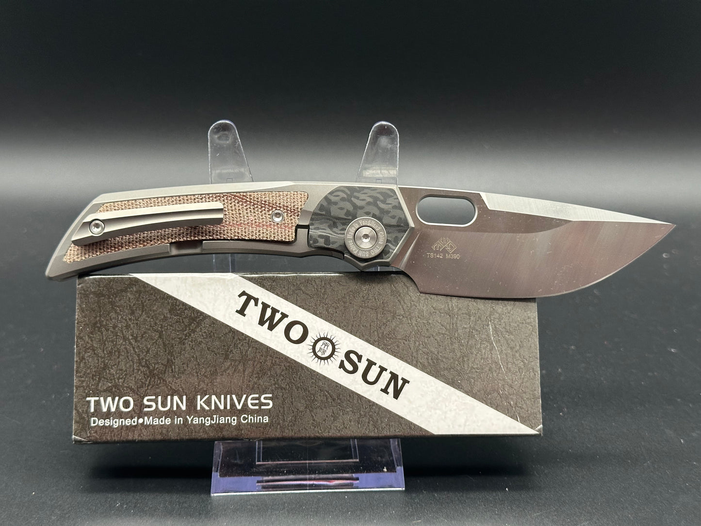 TWOSUN TS142-M390 Integral BROWN MICARTA/CARBON FIBER HANDLE M390 PLAIN EDGE