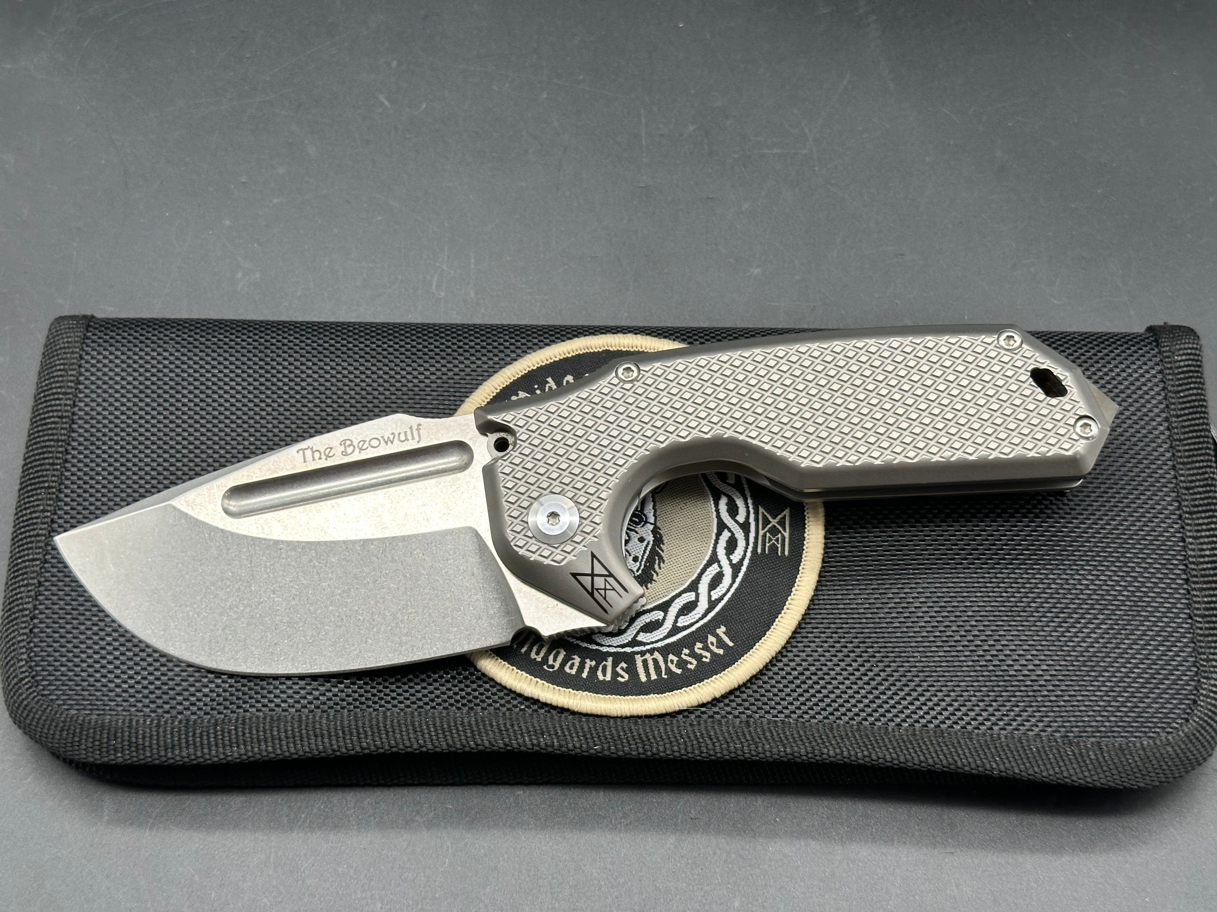 Midgards Messer - Beowulf/Grey Milled Ti Frame + Custom Zuri Backspacer & Clip & Bronze Hardware/Clip Point/Satin CPM-D2
