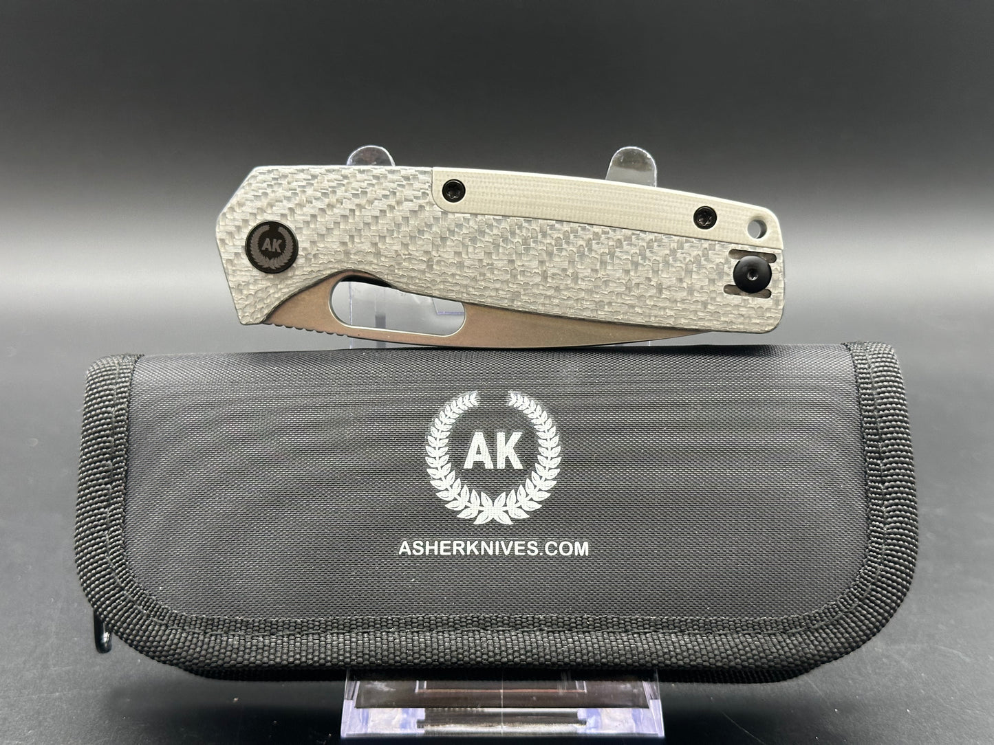 Asher Spiro Silver Twill Spacer 3.2" S90V Stonewash Blade with Silver Twill Carbon Fiber Scales