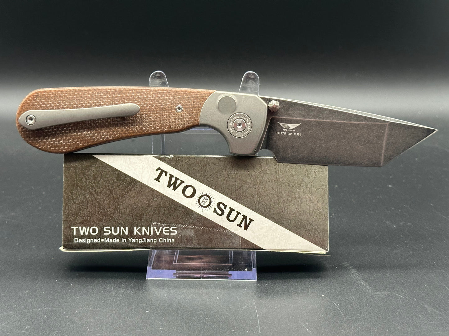 TWOSUN TS175-D2 BUTTON LOCK BROWN MICARTA HANDLE D2 TANTO