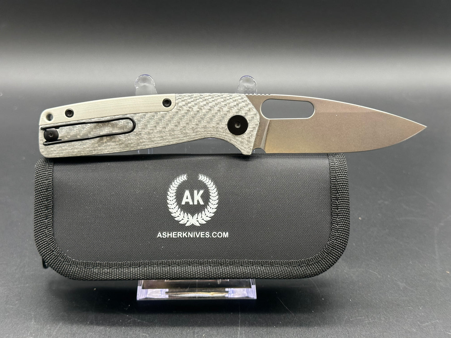 Asher Spiro Silver Twill Spacer 3.2" S90V Stonewash Blade with Silver Twill Carbon Fiber Scales