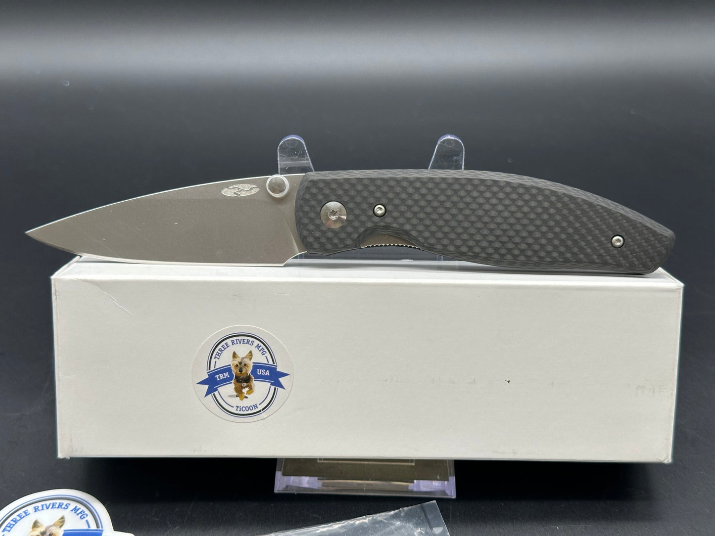 TRM Atom 3.5" 20CV blade Carbon Fiber Scales, plus extra Flat Gray G10 Scales