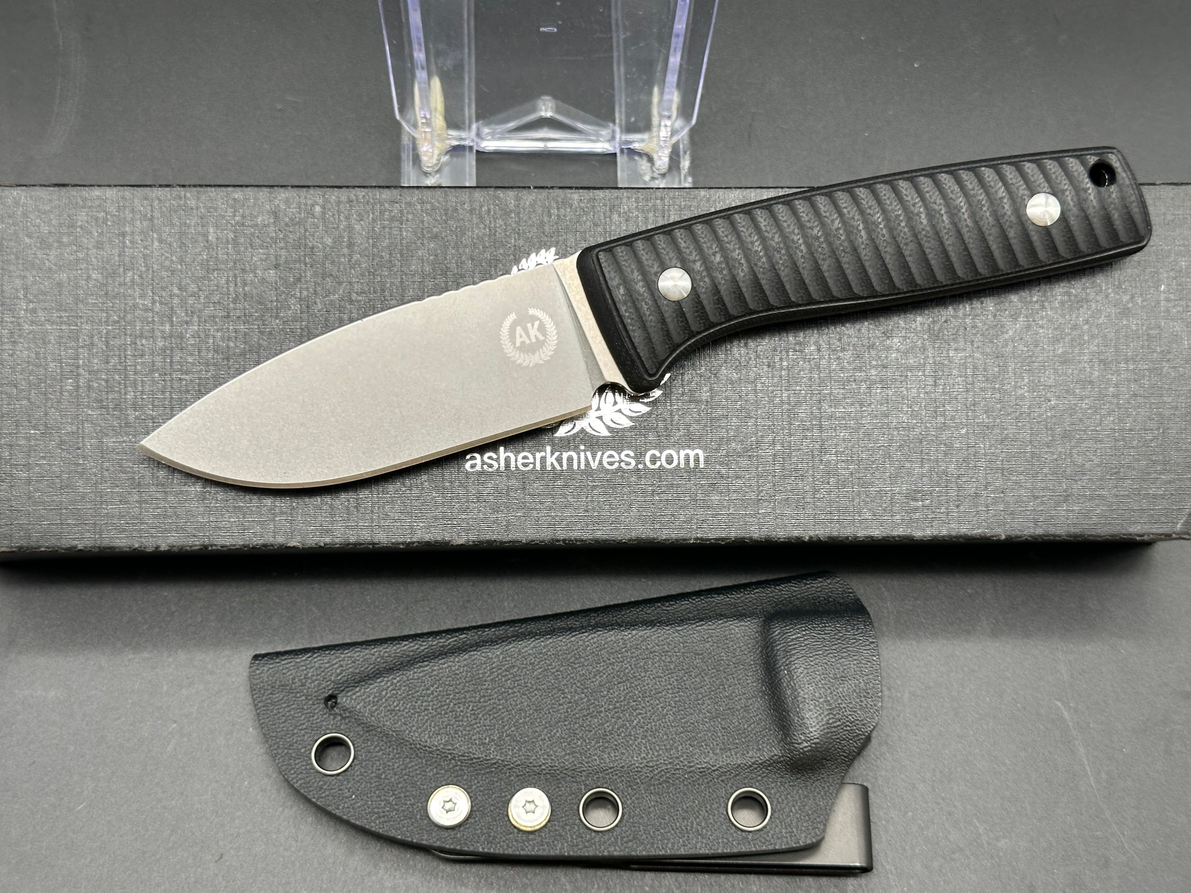 Lil' Buddy, 3.2" S90V Stonewash Blade with G10 Handle in Black