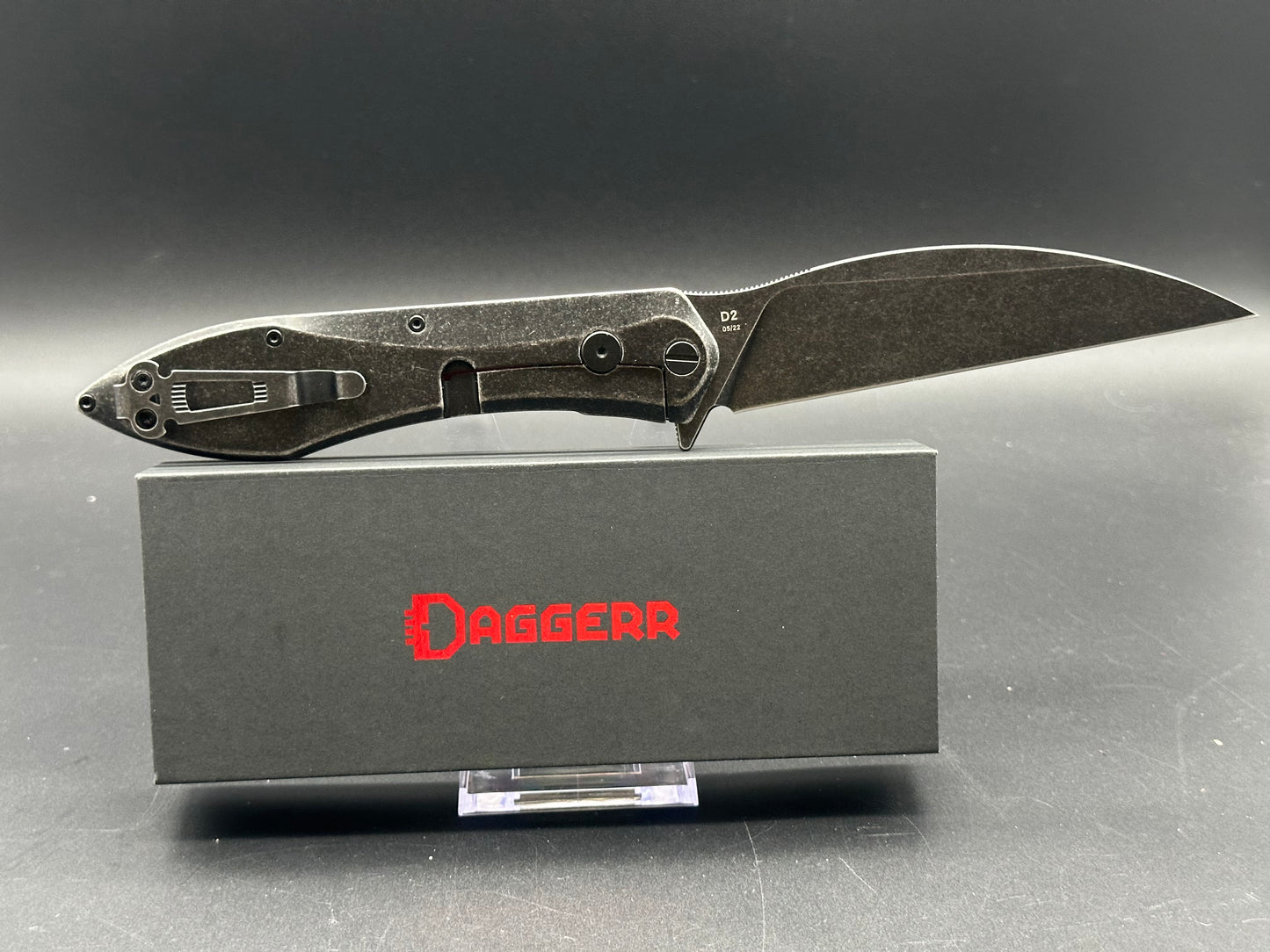 Daggerr Knives Voron Frame Lock Knife Burgundy G-10 (5.2" Black Stonewash)