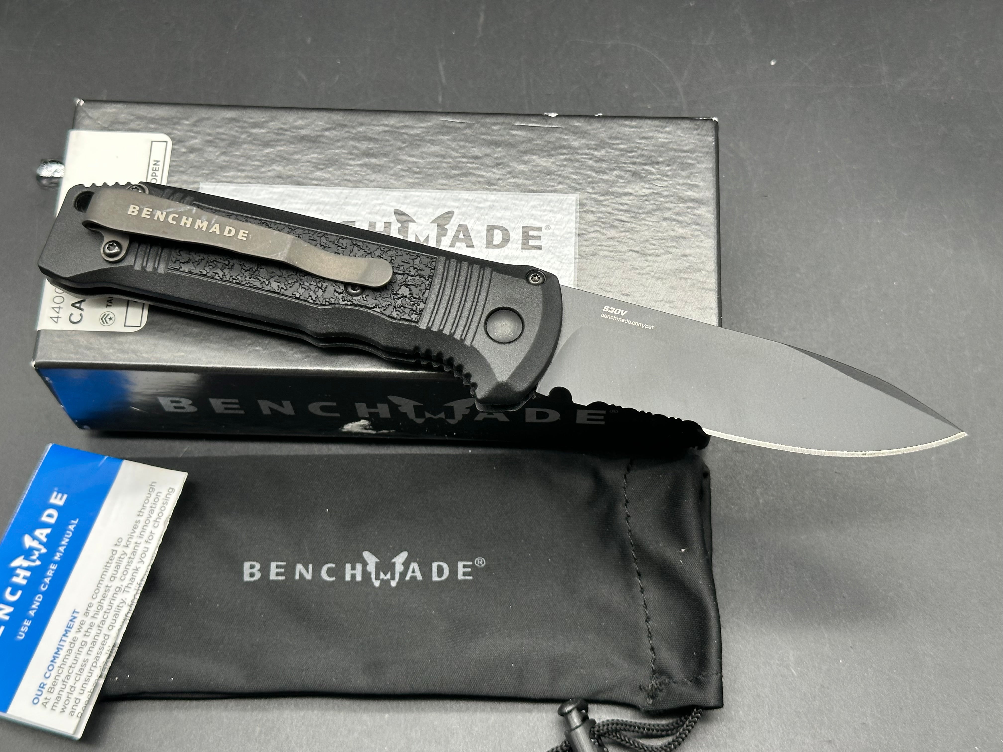 Benchmade Casbah Automatic Knife Black Grivory (3.4" Black Serr)