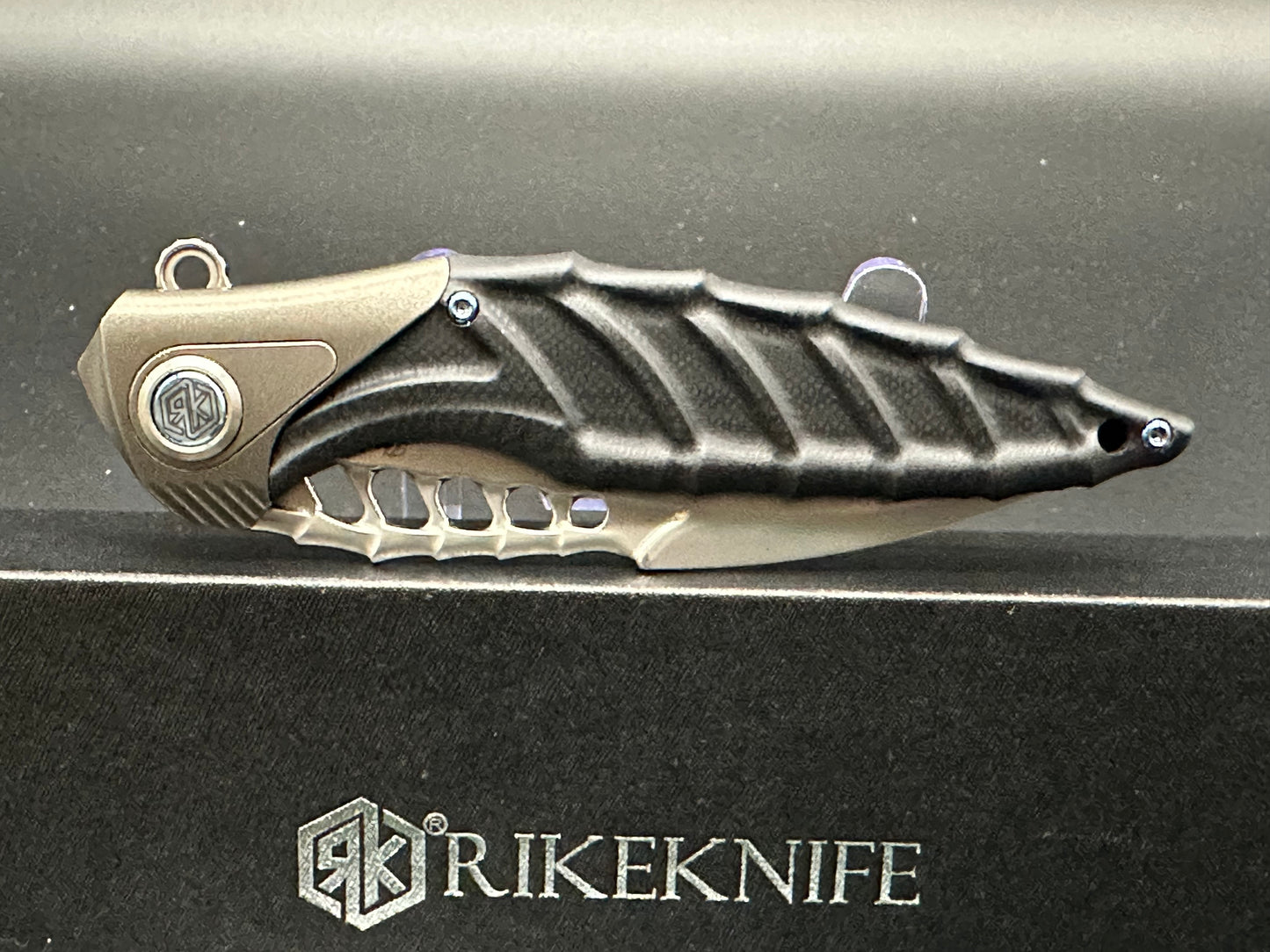 Rike Thor 7  Integral Titanium/Black G10 handle