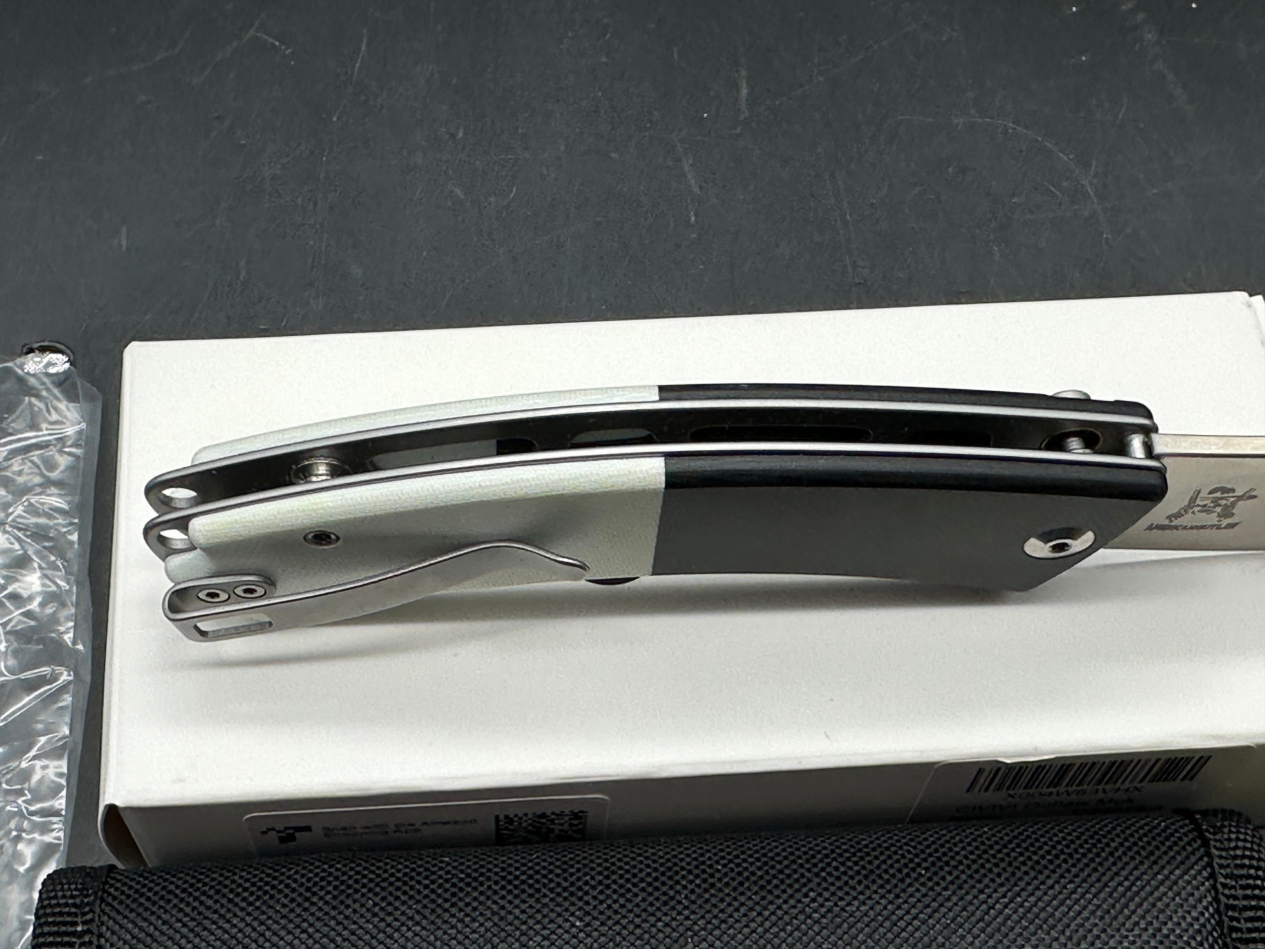 CIVIVI Outlaw Muk Button Lock Knife Black & White G-10 (3.5" Satin 14C28N)