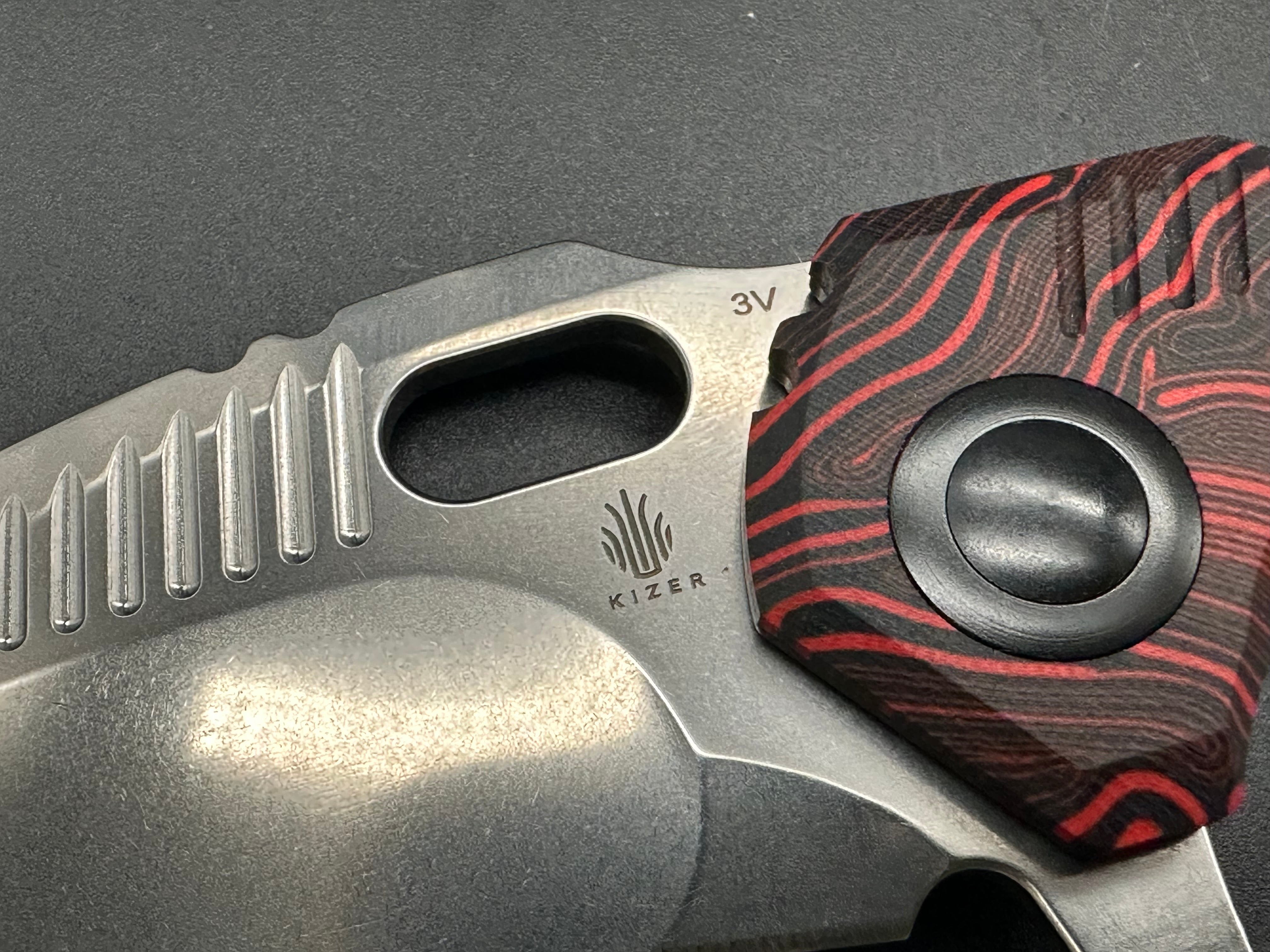 Kizer Paragon Extra Mini Red Gmascus G10 scales w/CPM-3V