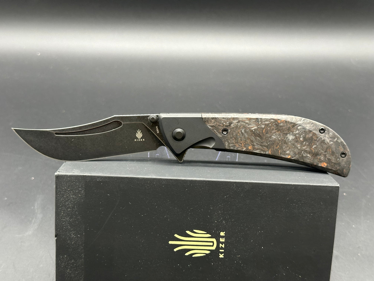 Kizer Phoenix Liner Lock Knife Black /Gray/Orange Fat Carbon (3.5" Blk)