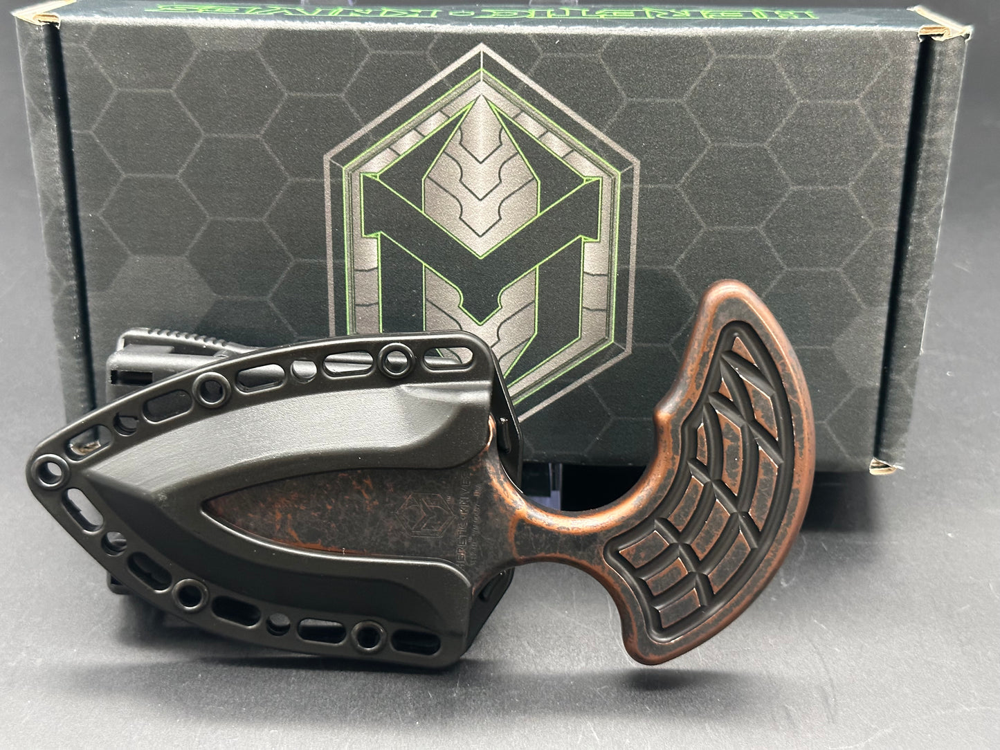 Heretic Sleight Bronze Push Dagger