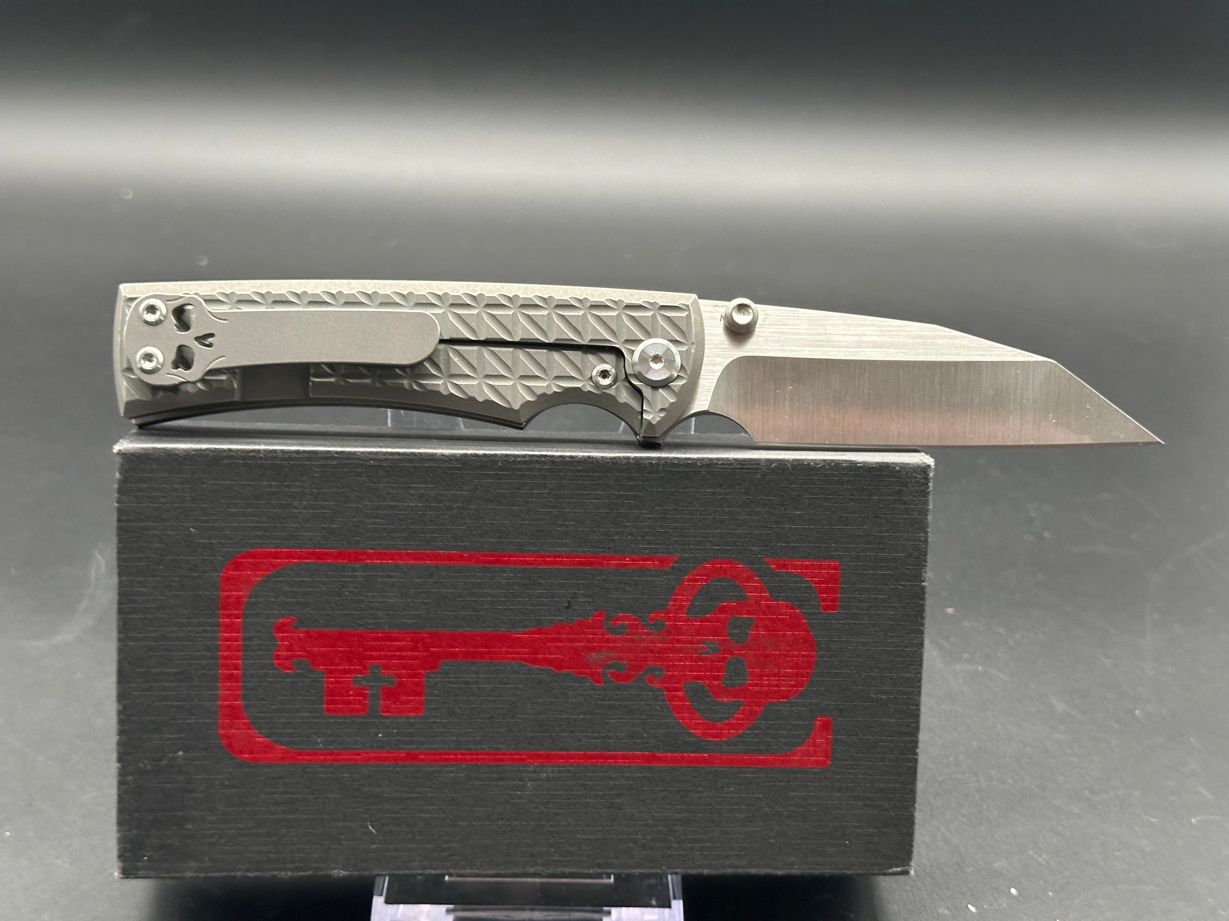 Chaves Sangre street fanatic edge, flipper delete, titanium thumb studs