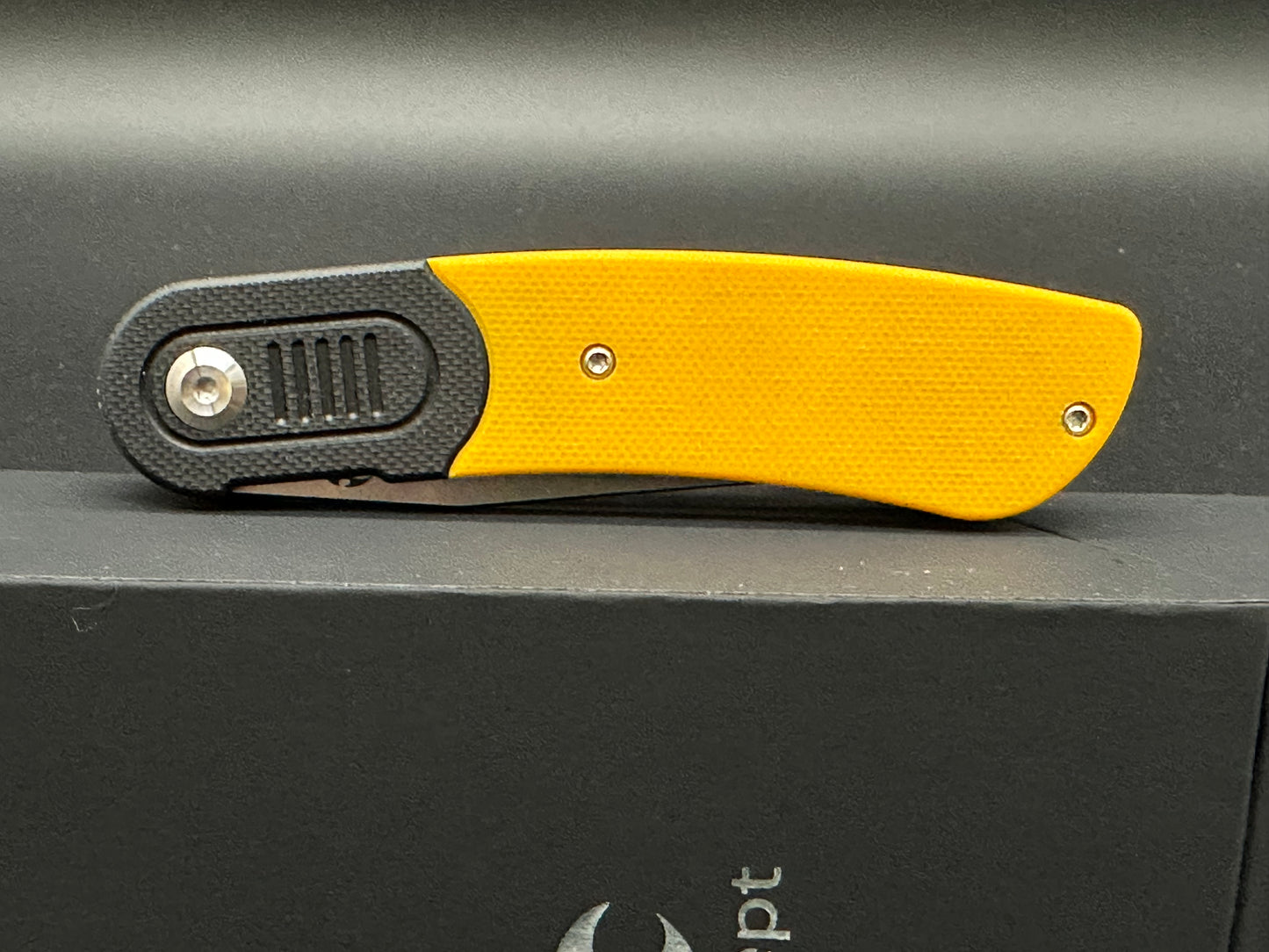 KANSEPT REVERIE FRONT FLIPPER BLACK & YELLOW G10