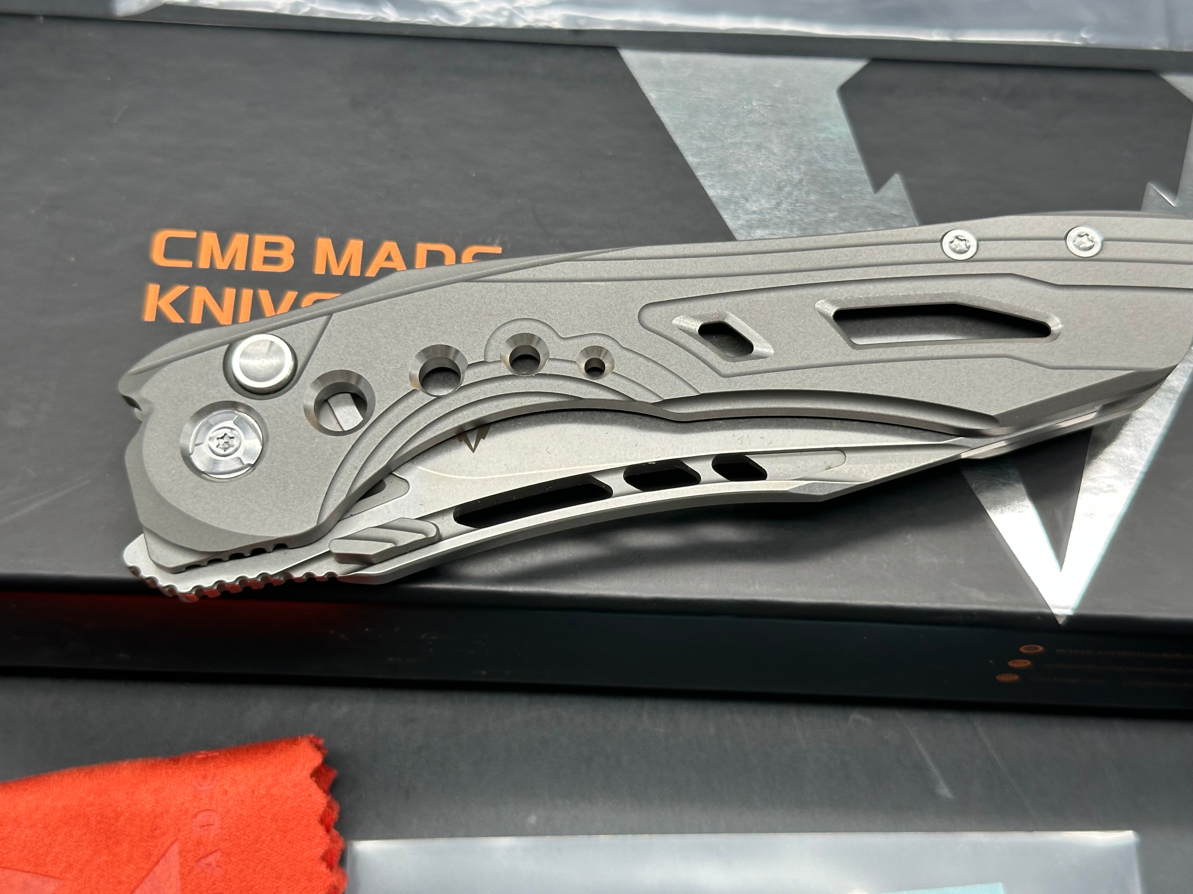 CMB DEVOURER FOLDING KNIFE GRAY TITANIUM HANDLE M390 PLAIN EDGE STONEWASH FINISH