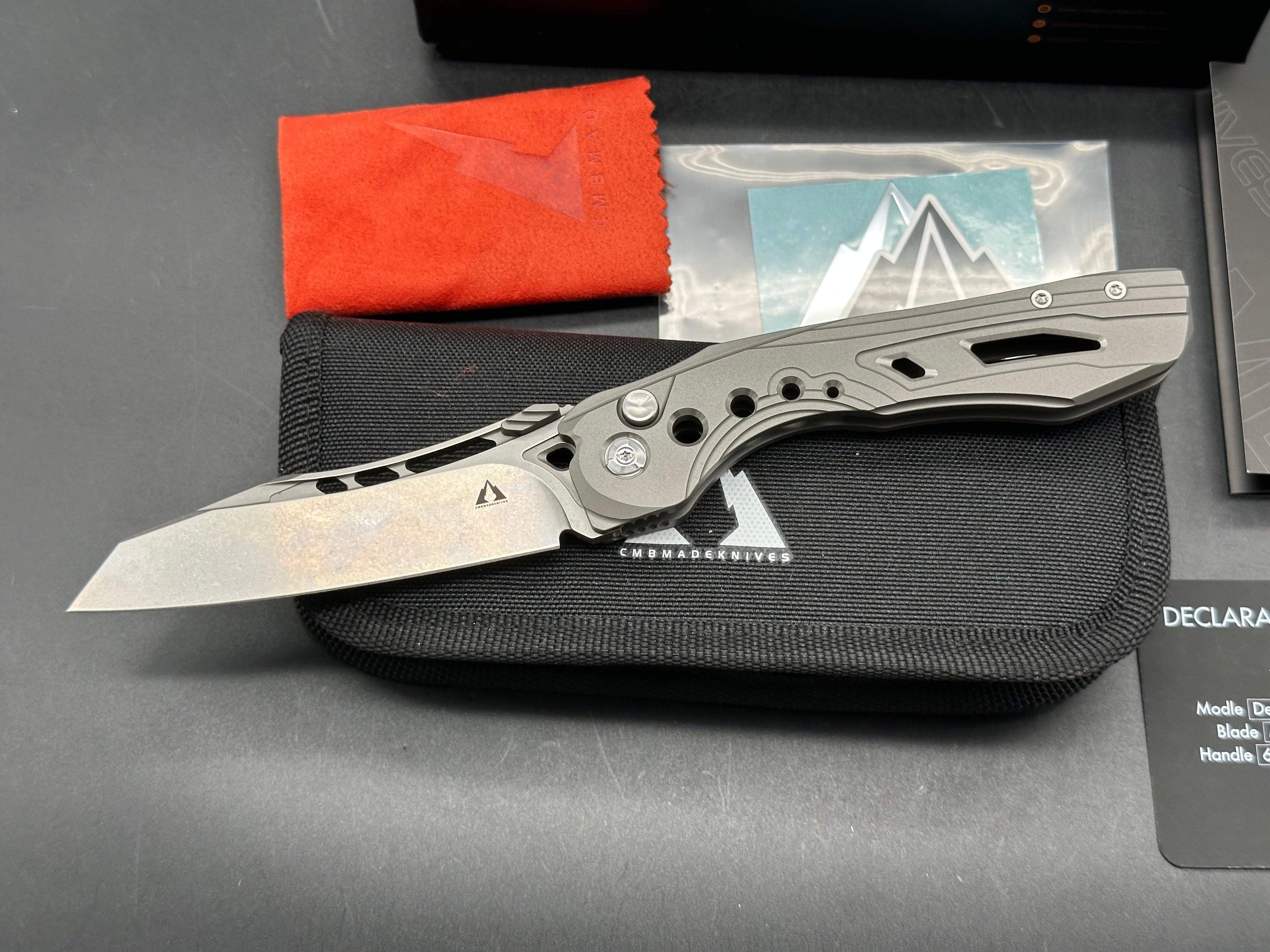 CMB DEVOURER FOLDING KNIFE GRAY TITANIUM HANDLE M390 PLAIN EDGE STONEWASH FINISH