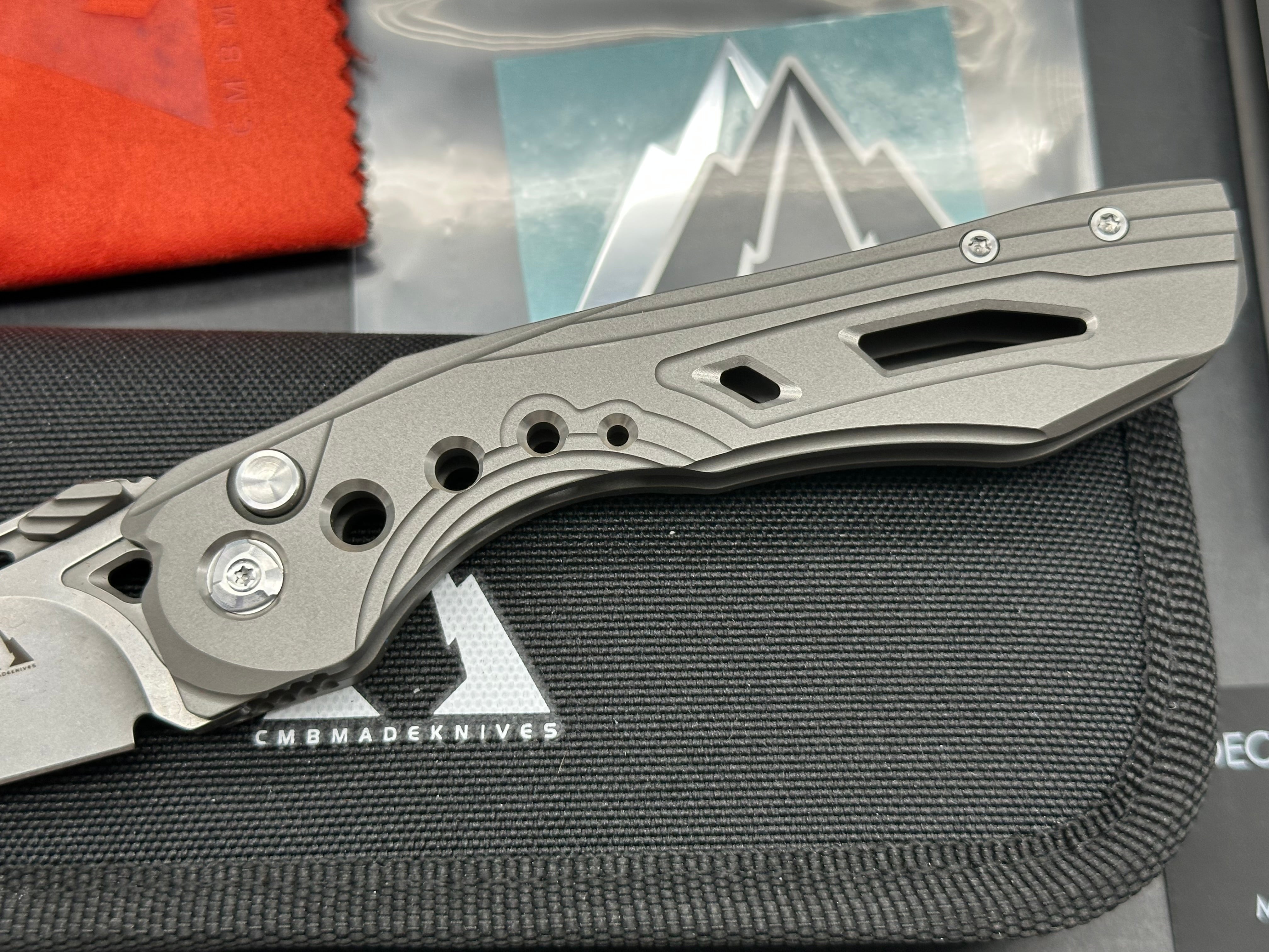 CMB DEVOURER FOLDING KNIFE GRAY TITANIUM HANDLE M390 PLAIN EDGE STONEWASH FINISH