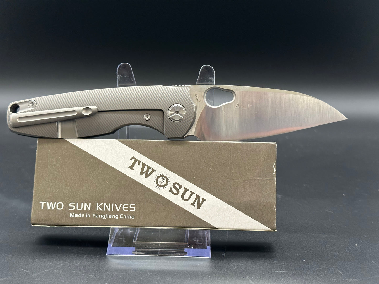 TwoSun TS129 Carbon Fiber/Titanium handle w/M390