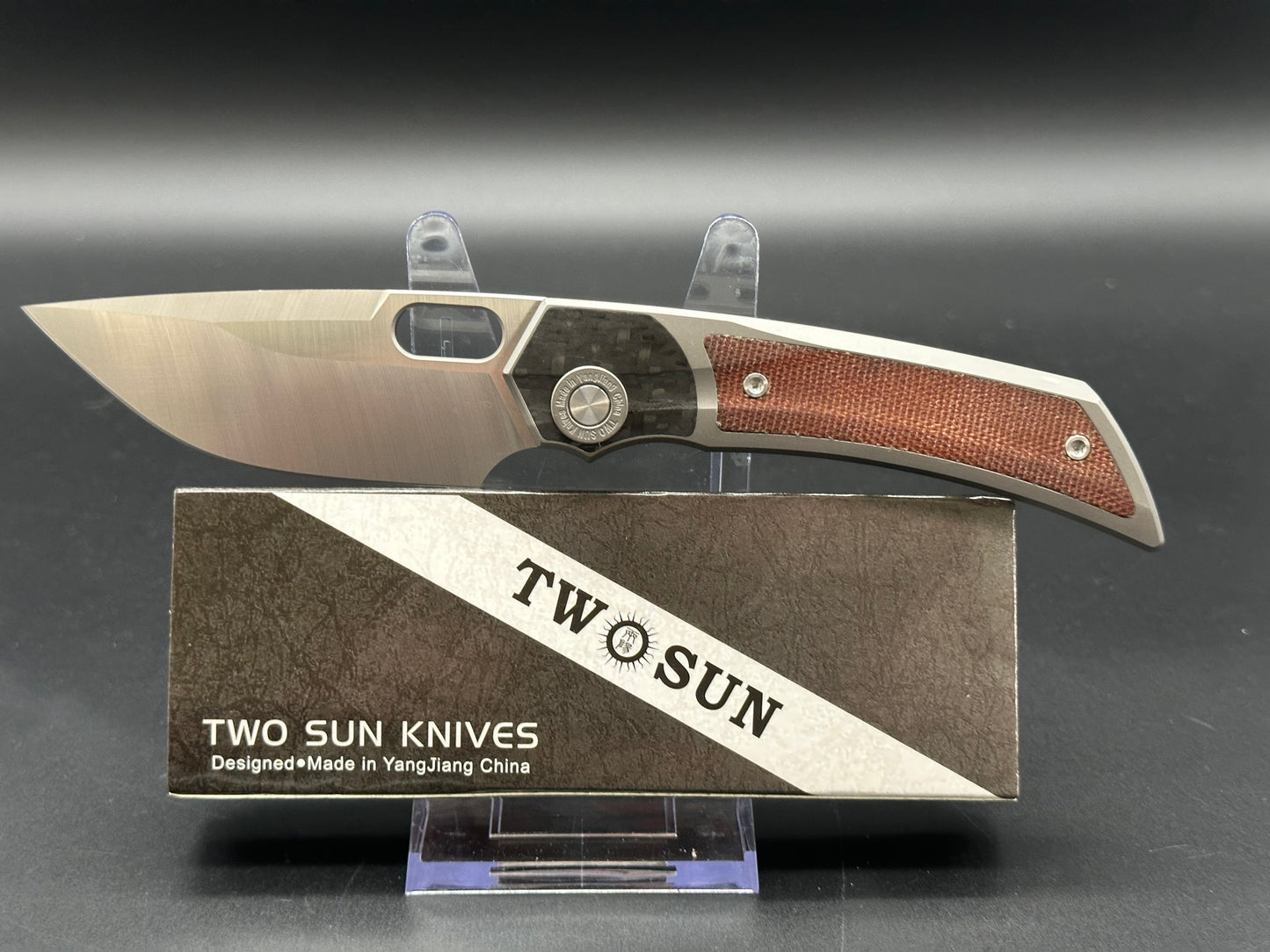 TwoSun TS142 Carbon Fiber/Micarta integral handle w/M390 blade $190