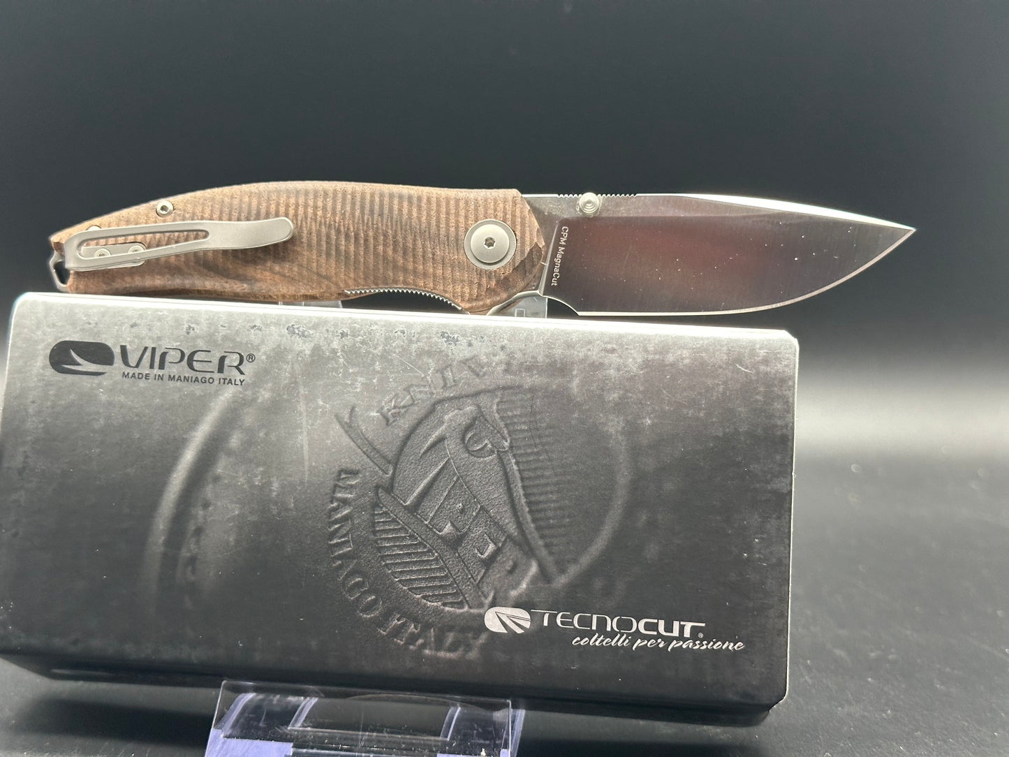 Viper Knives Vale MagnaCut Liner Lock Knife Walnut Wood (2.67" Satin)