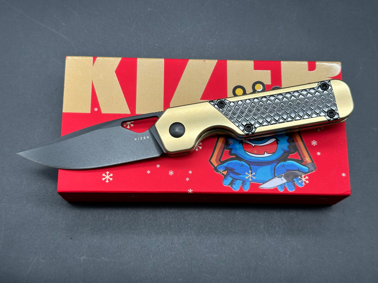 KIZER MINI MILITAW TITANIUM/ZIRCONIUM HANDLE S45VN PLAIN EDGE