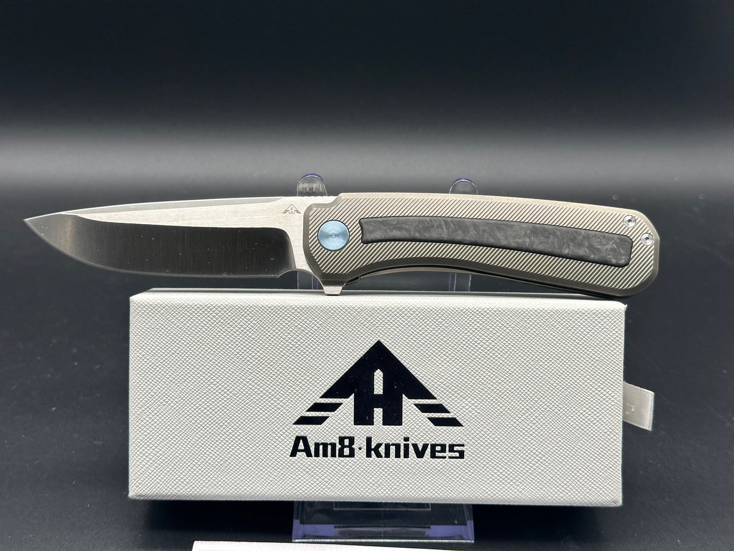 Miguron Am8 MORAD Flipper Titanium/Carbon Fiber Handle M390 Blade