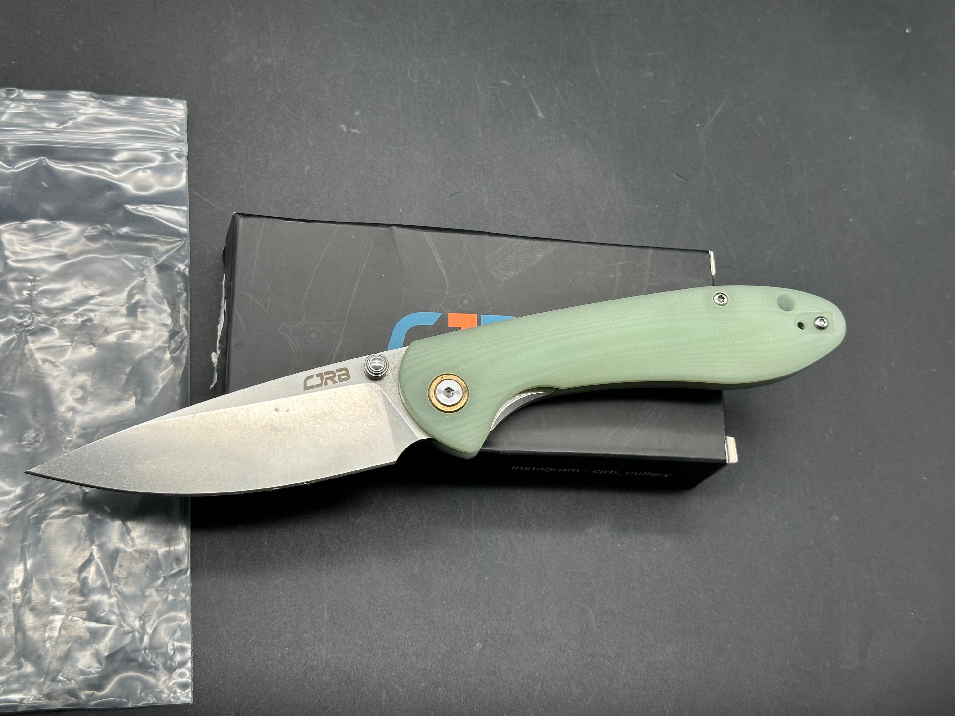 CJRB FELDSPAR LINER LOCK KNIFE NATURAL GREEN G10 HANDLE PLAIN SW D2 BLADE