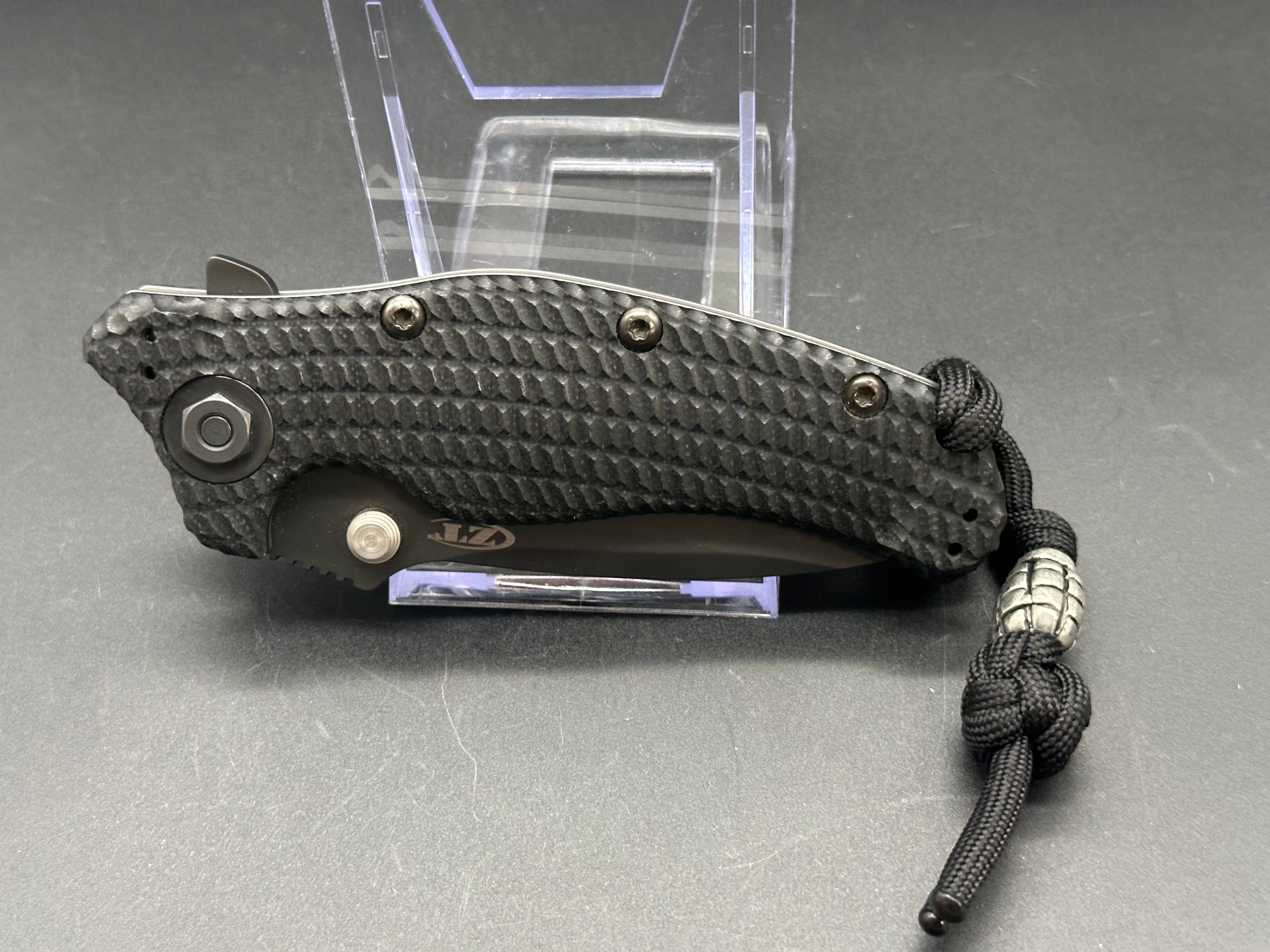 Zero Tolerance 0200 grenade lanyard