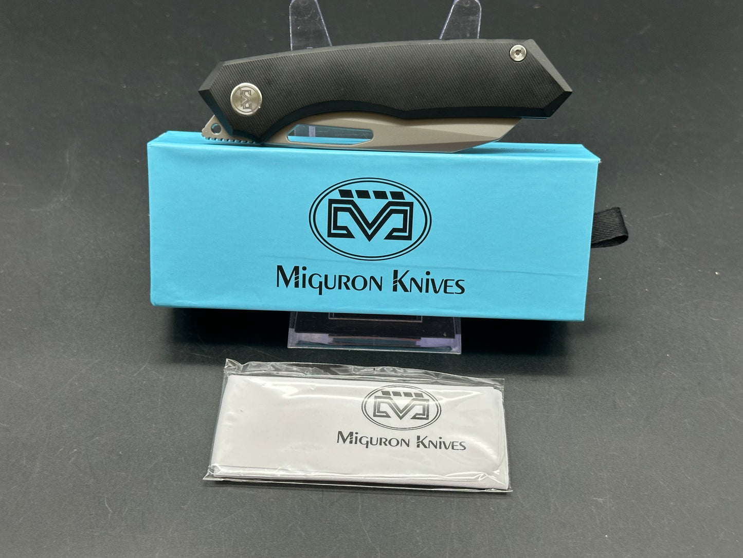 Miguron Keryx II Front Flipper, Sandblasted M390 Blade, Black PVD Titanium Handles