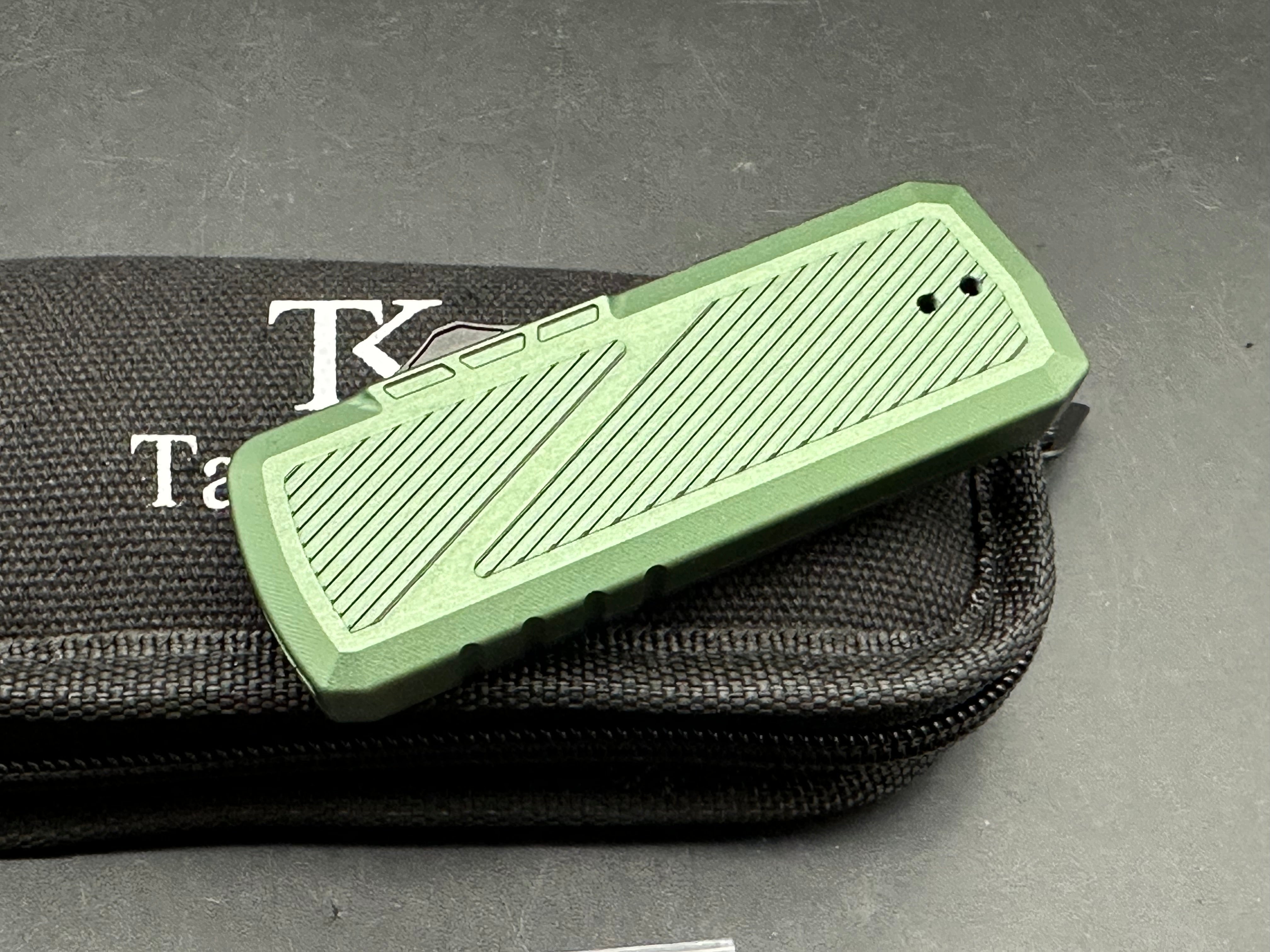 TacKnives – Zipper Green aluminum OTF utility knife