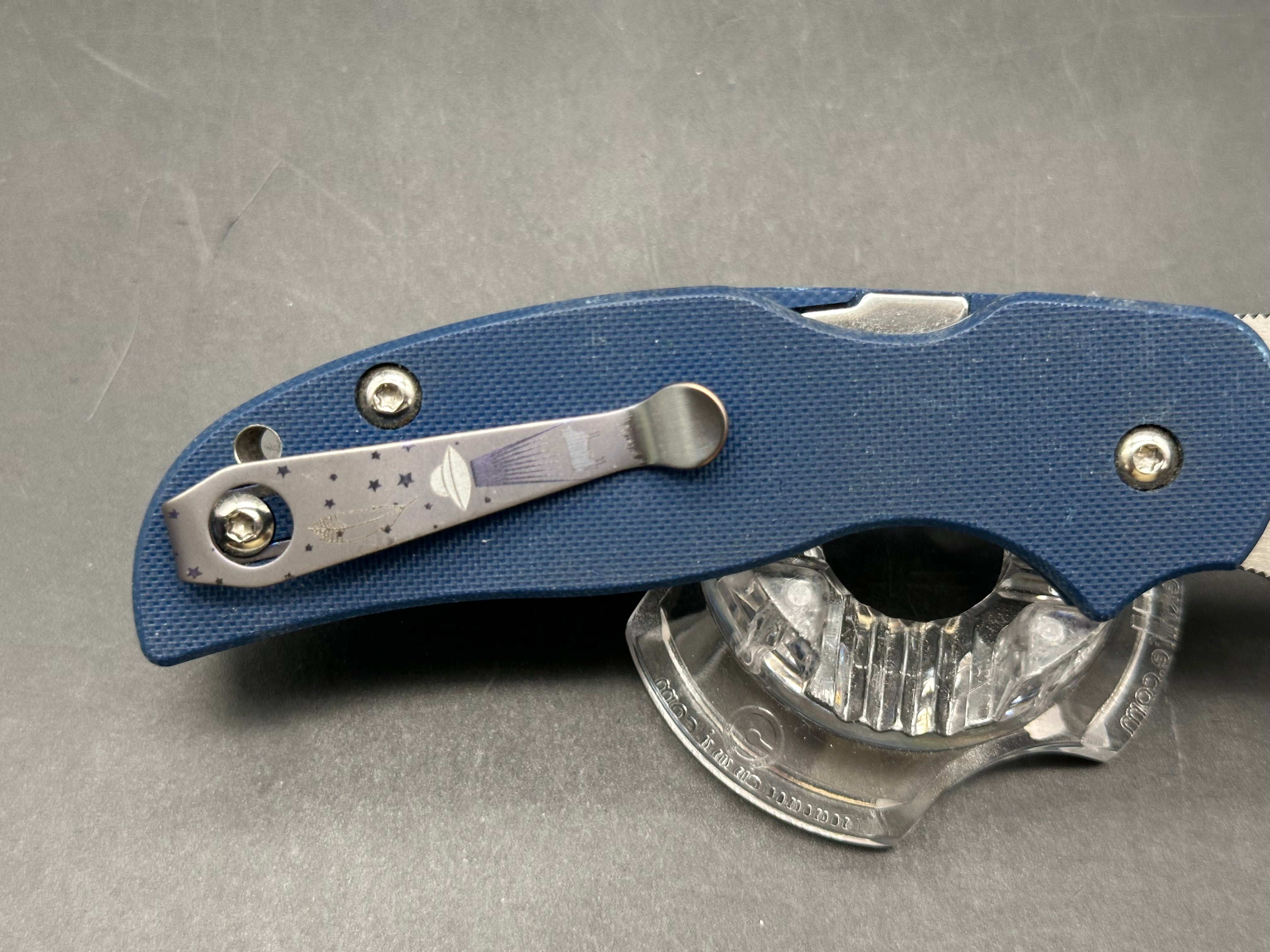 Spyderco Sage 5 Spy27 Blue G10 scales