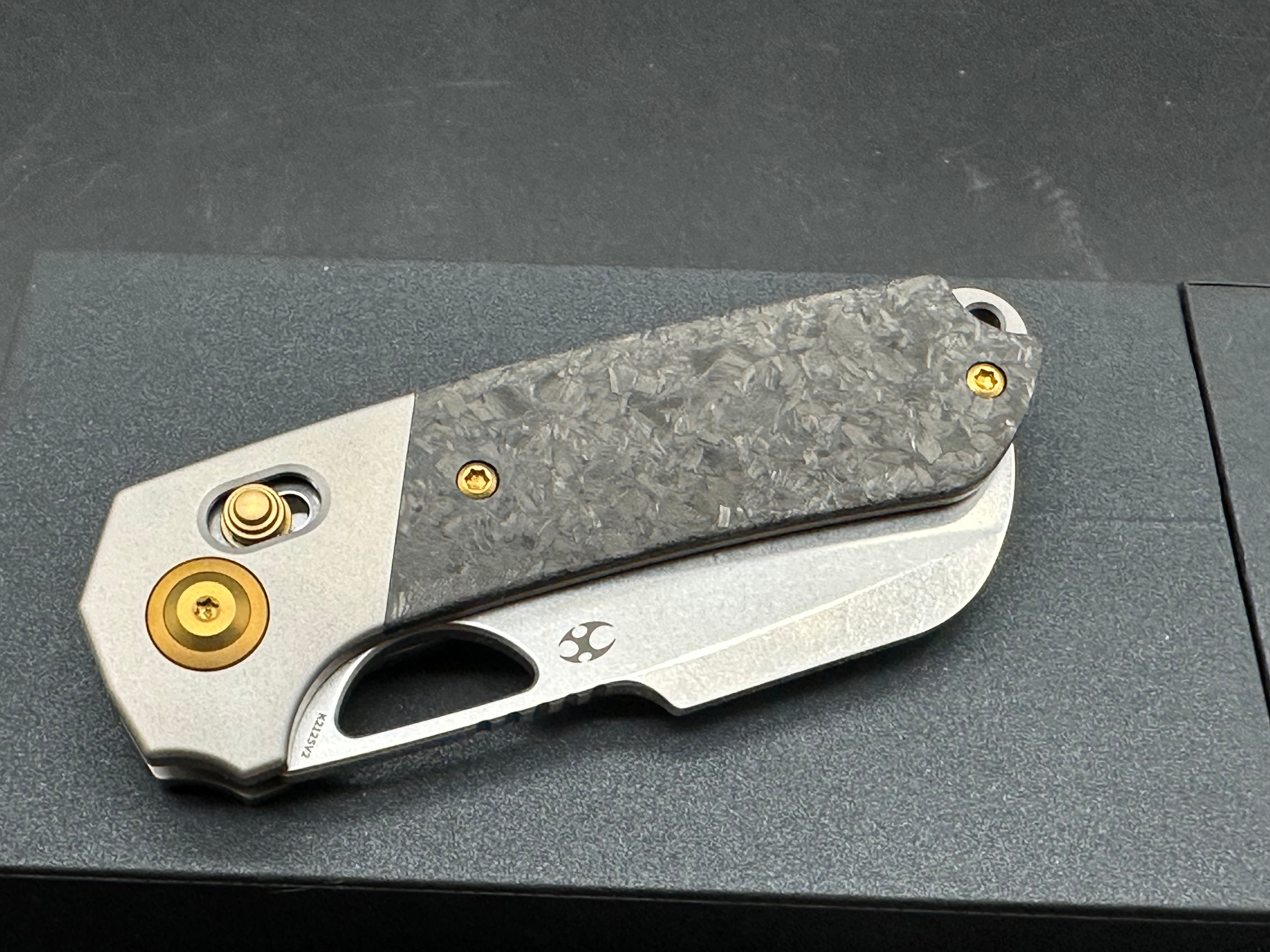 KANSEPT NAHAUL FOLDING KNIFE TITANIUM/CARBON FIBER HANDLE MAGNACUT