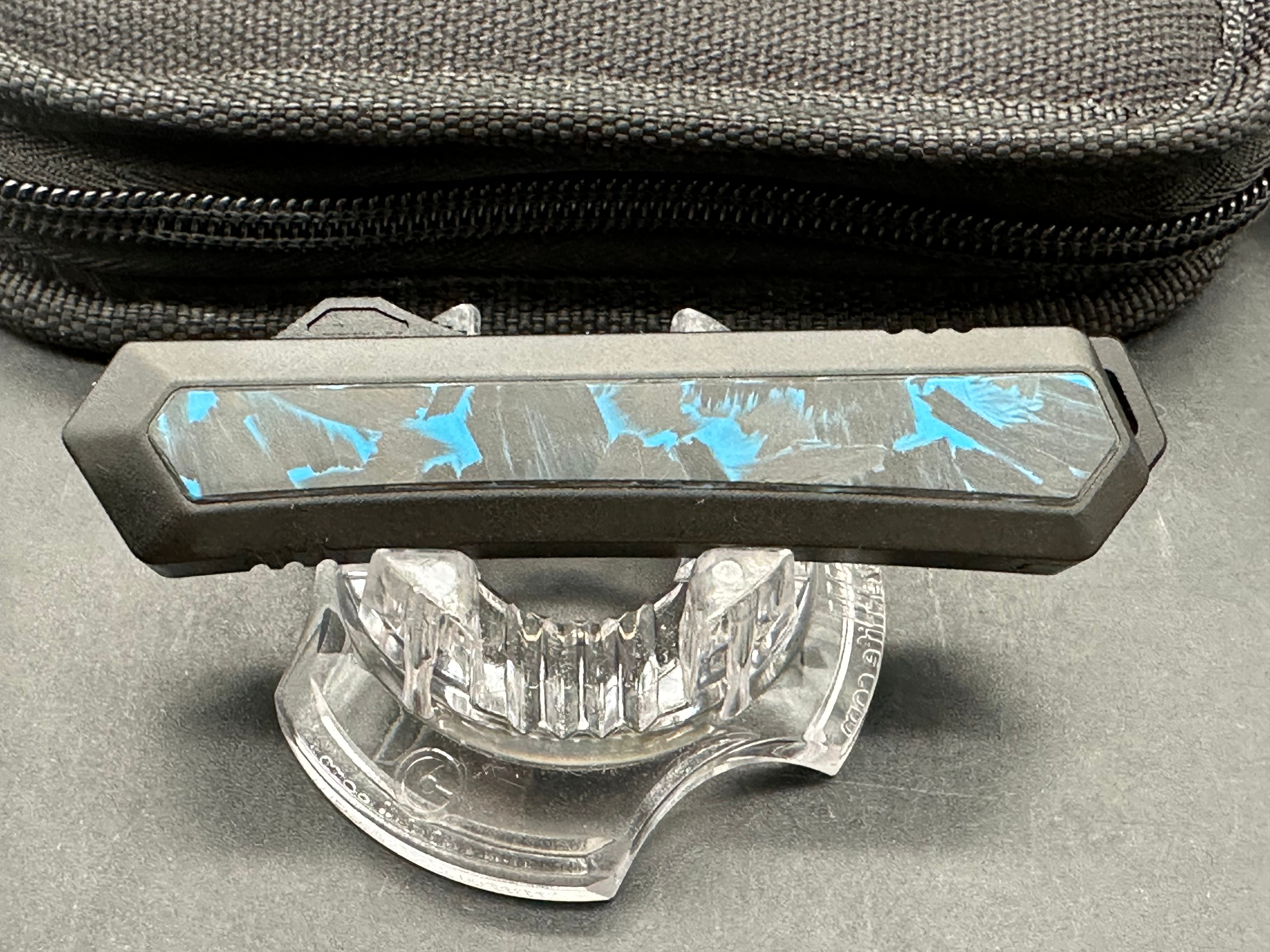 TacKnives Benji OTF w/ 2.13 inch D2 steel blade and Carbon Fiber handle