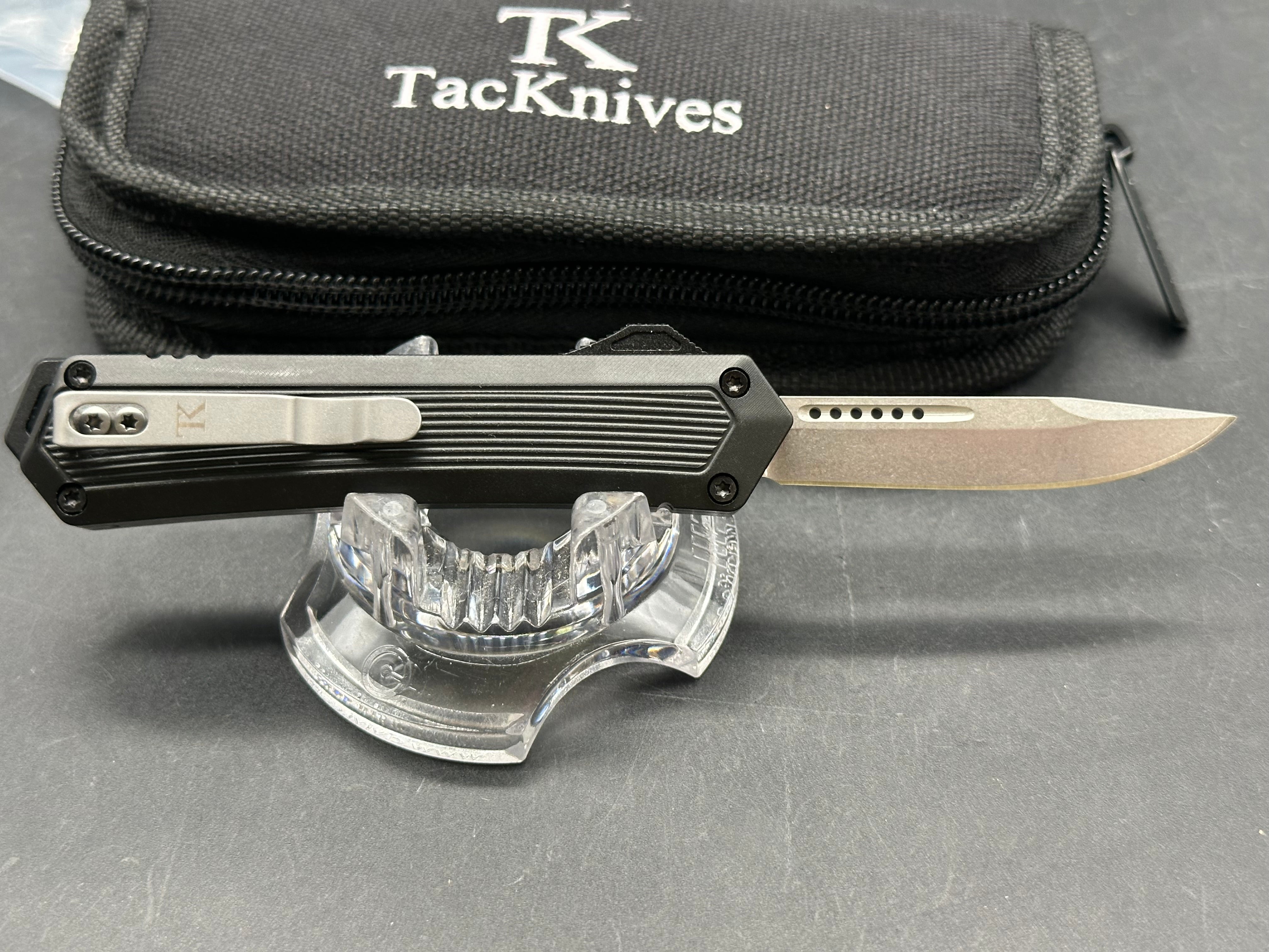 TacKnives Benji OTF w/ 2.13 inch D2 steel blade and Carbon Fiber handle
